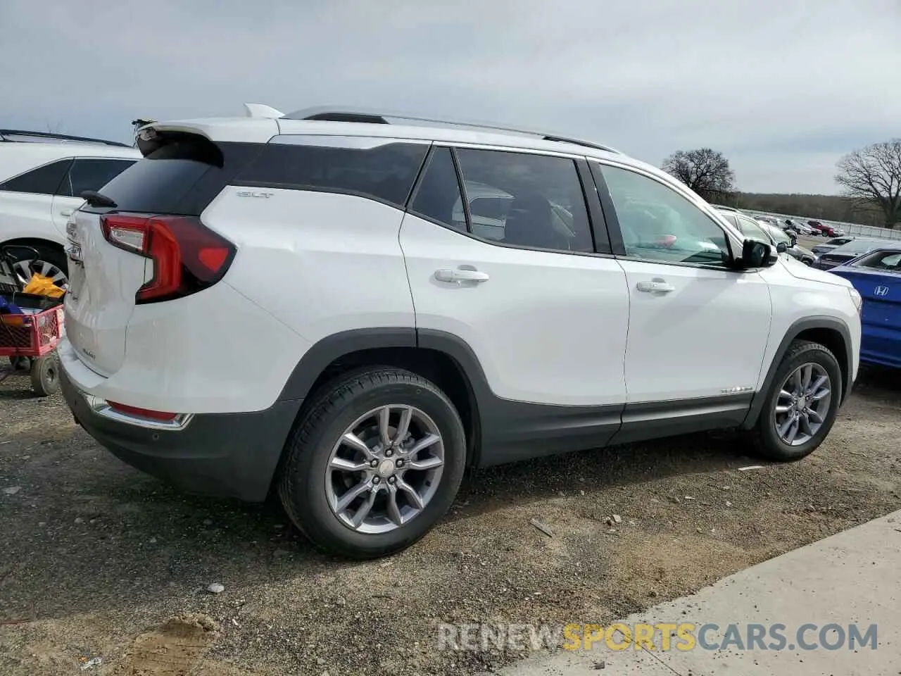 3 Photograph of a damaged car 3GKALVEV6NL111177 GMC TERRAIN 2022