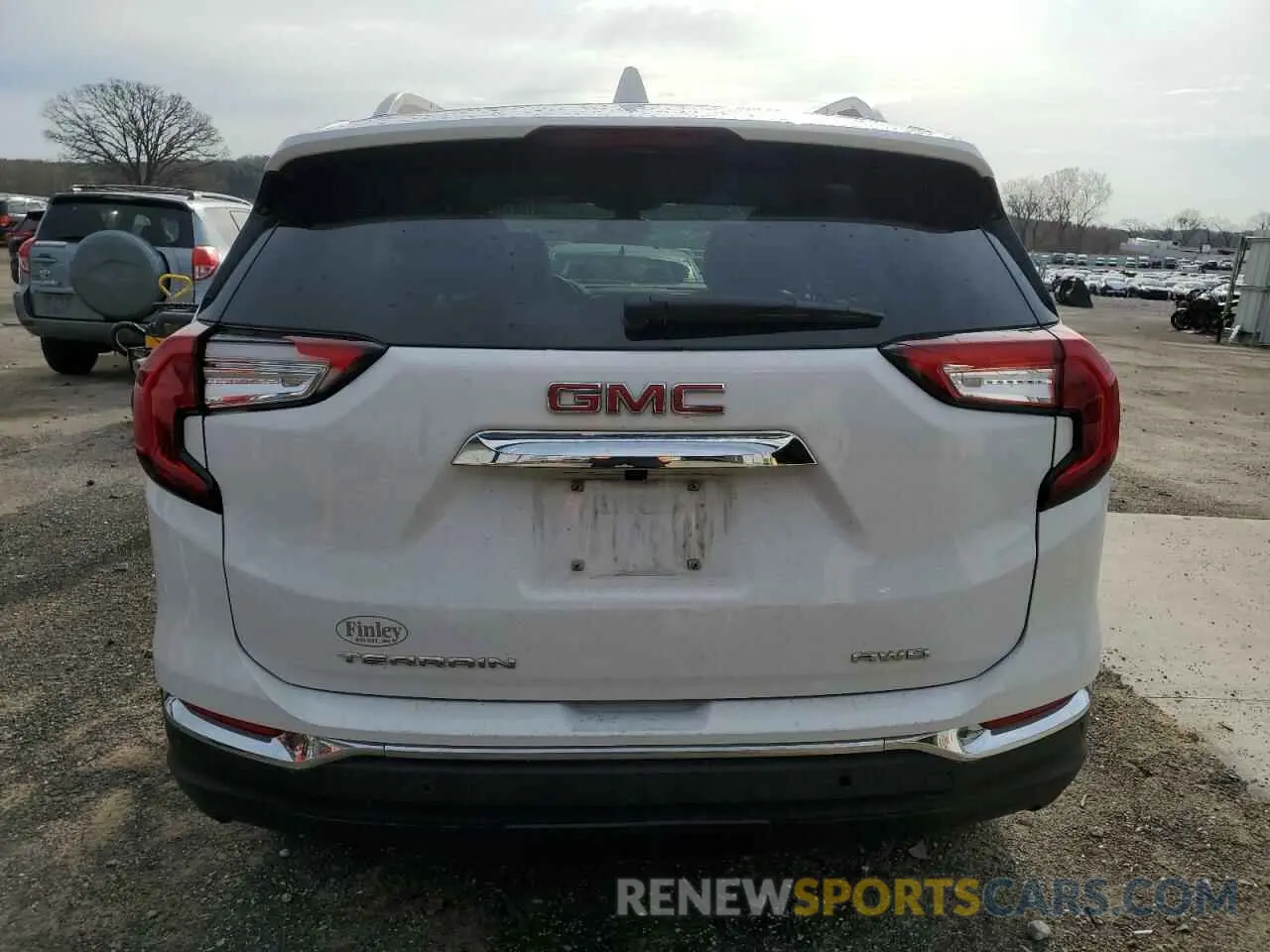 6 Photograph of a damaged car 3GKALVEV6NL111177 GMC TERRAIN 2022