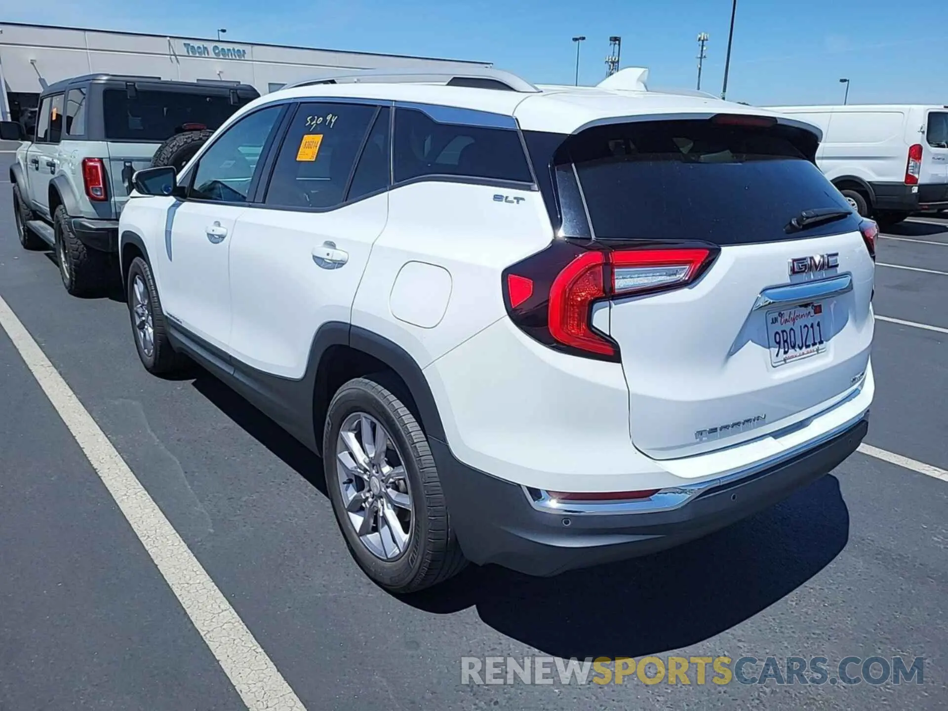 19 Photograph of a damaged car 3GKALVEV6NL149315 GMC TERRAIN 2022