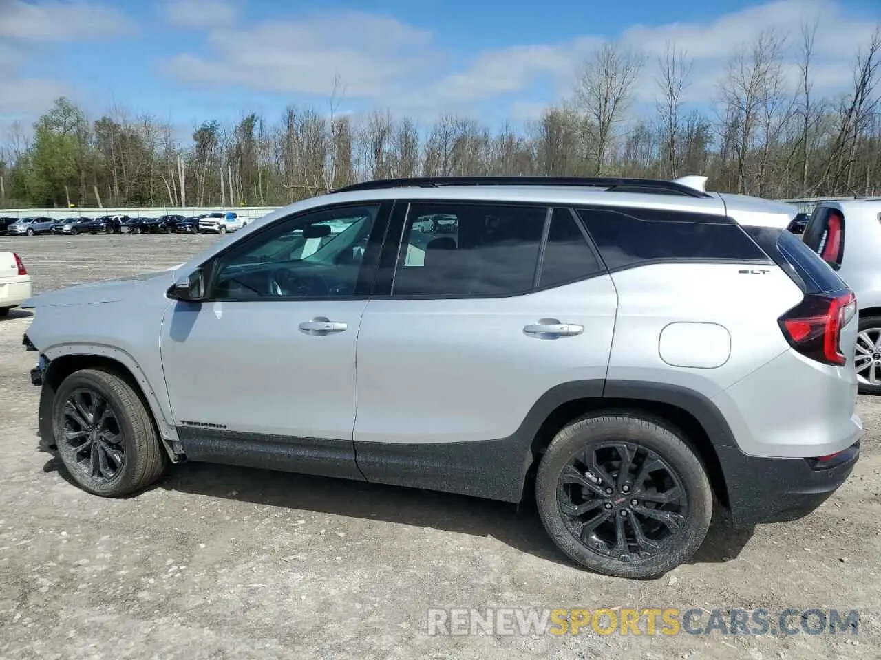 2 Photograph of a damaged car 3GKALVEV6NL194805 GMC TERRAIN 2022