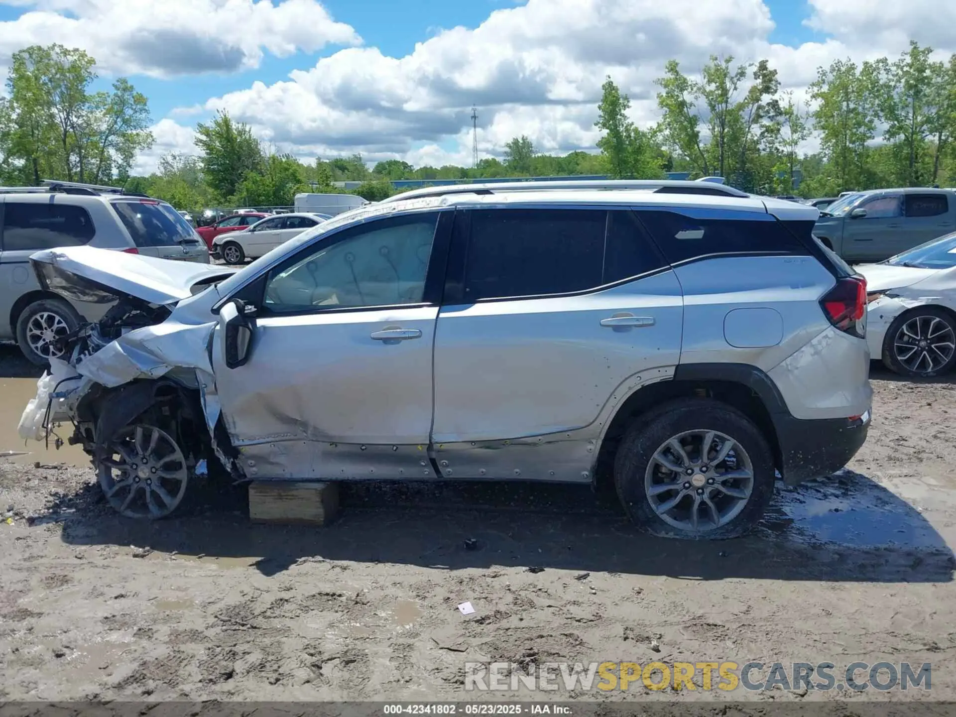 14 Photograph of a damaged car 3GKALVEV7NL124066 GMC TERRAIN 2022