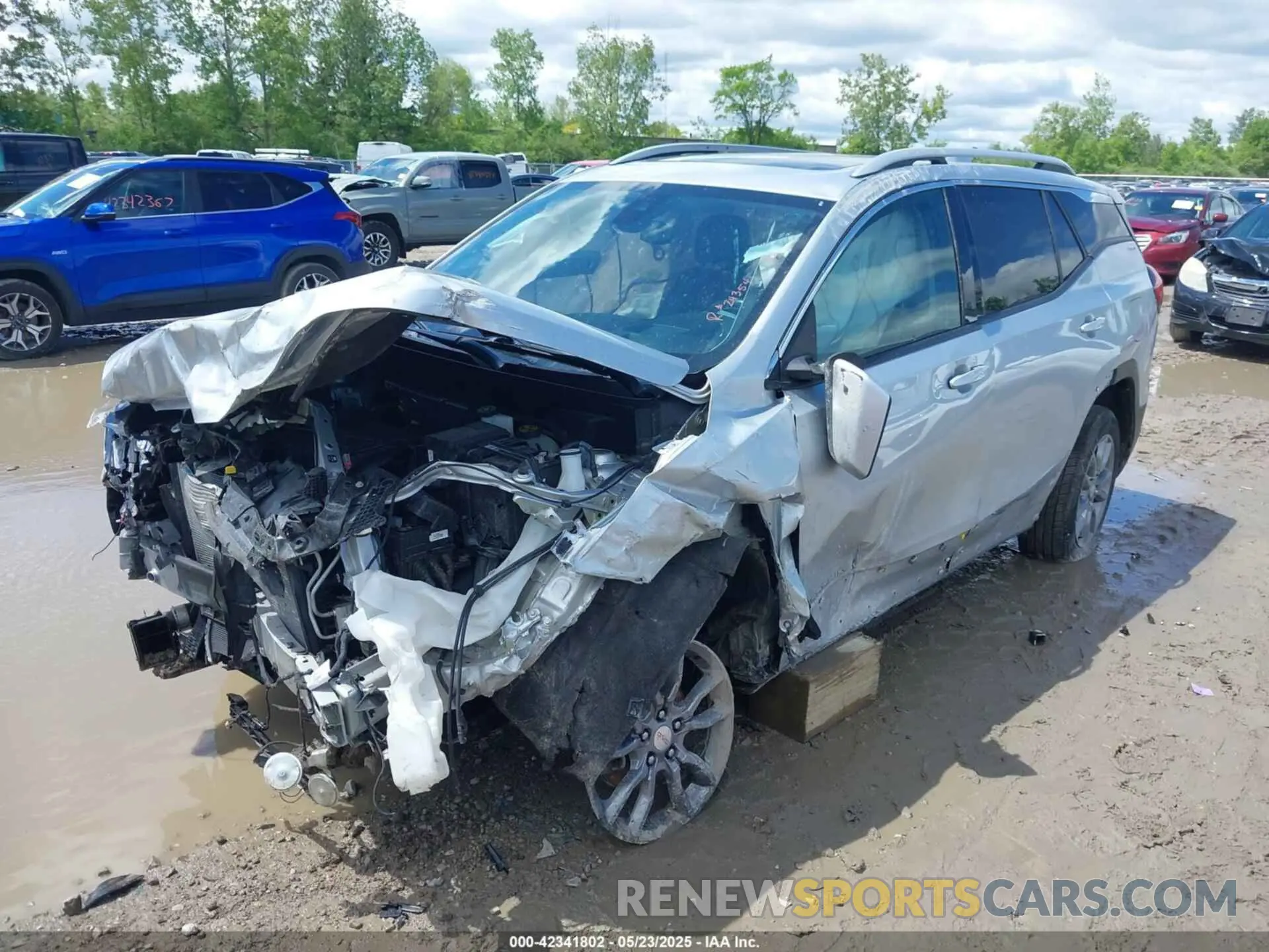 2 Photograph of a damaged car 3GKALVEV7NL124066 GMC TERRAIN 2022