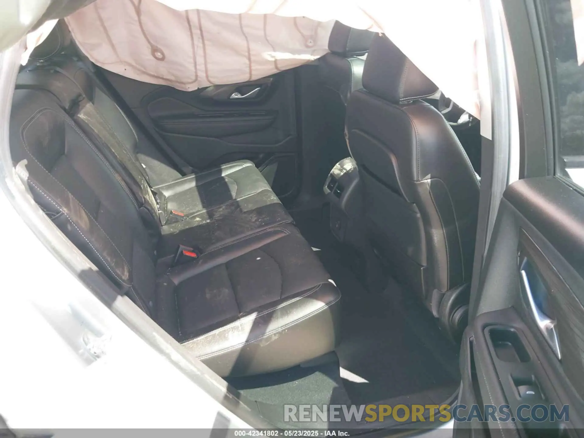 8 Photograph of a damaged car 3GKALVEV7NL124066 GMC TERRAIN 2022