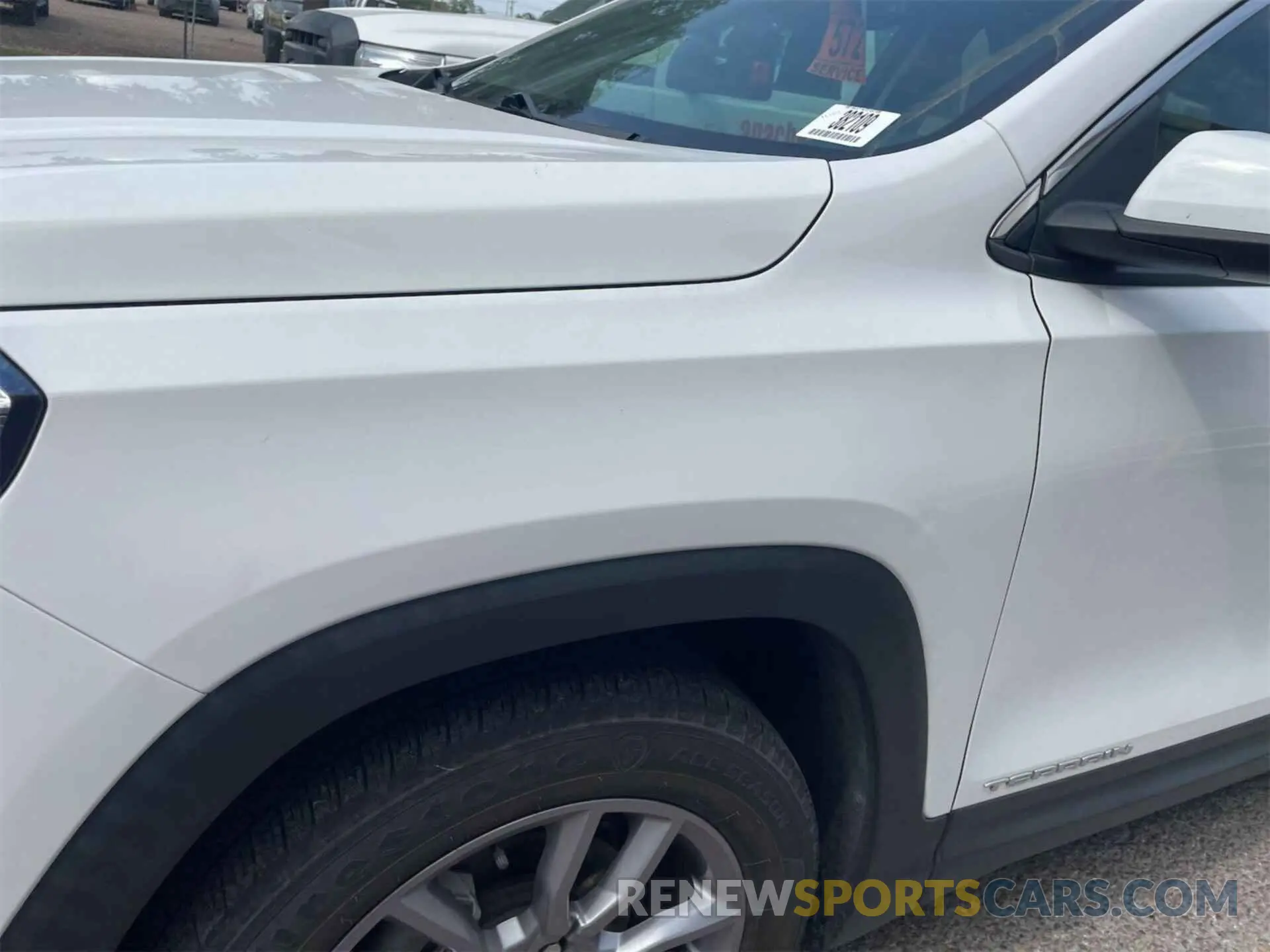 11 Photograph of a damaged car 3GKALVEV8NL232499 GMC TERRAIN 2022