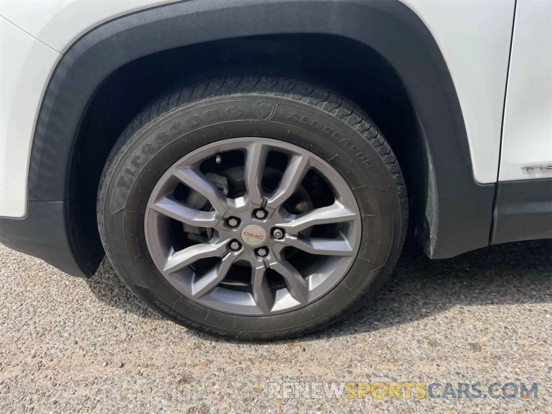 2 Photograph of a damaged car 3GKALVEV8NL232499 GMC TERRAIN 2022