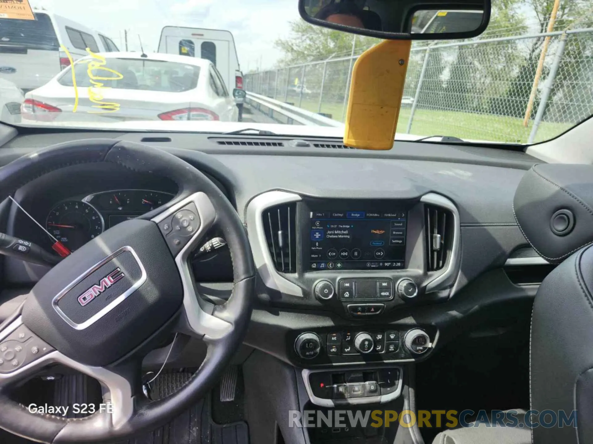 23 Photograph of a damaged car 3GKALVEVXNL142397 GMC TERRAIN 2022