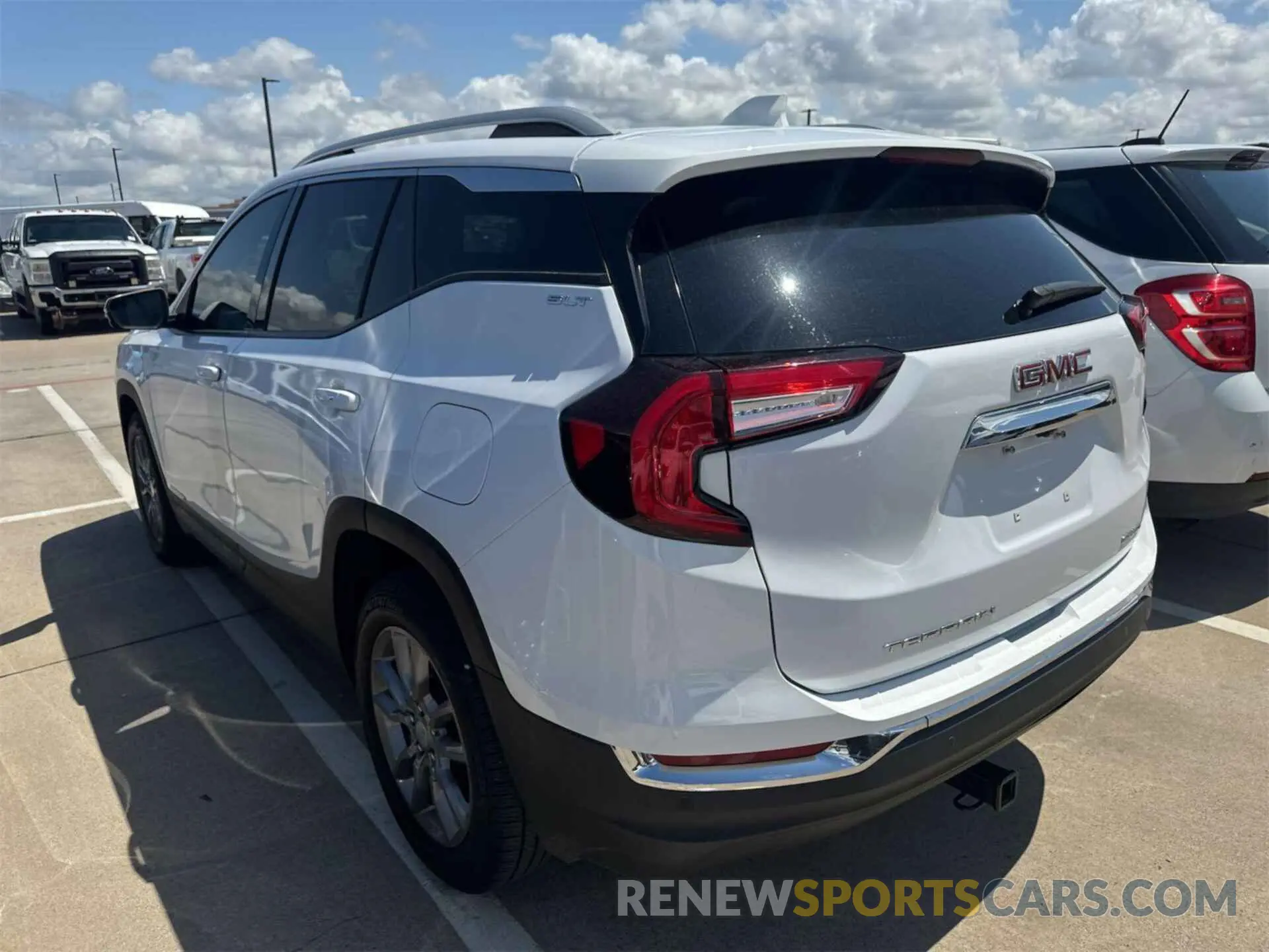 7 Photograph of a damaged car 3GKALVEVXNL149205 GMC TERRAIN 2022