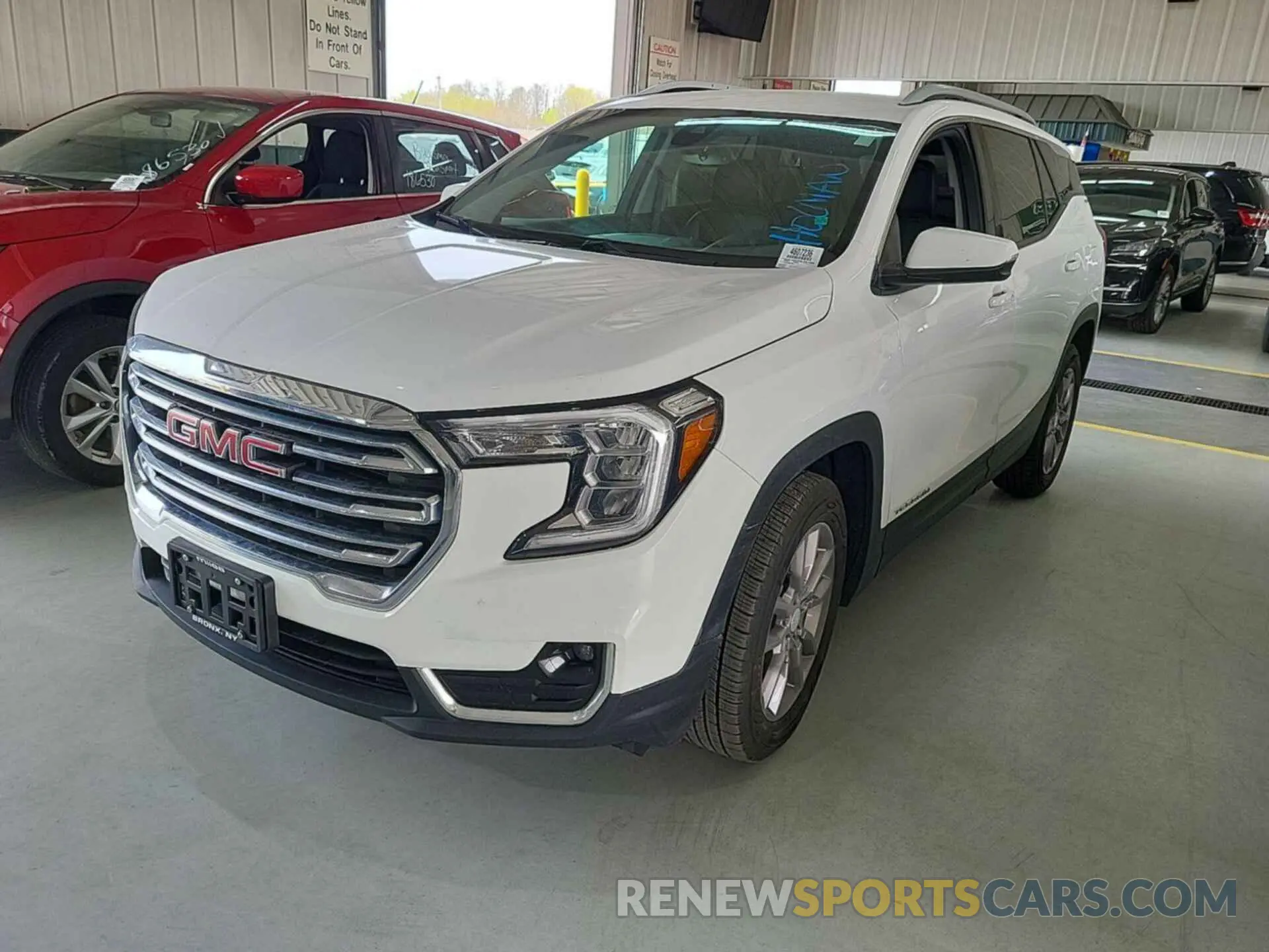 15 Photograph of a damaged car 3GKALVEVXNL231726 GMC TERRAIN 2022