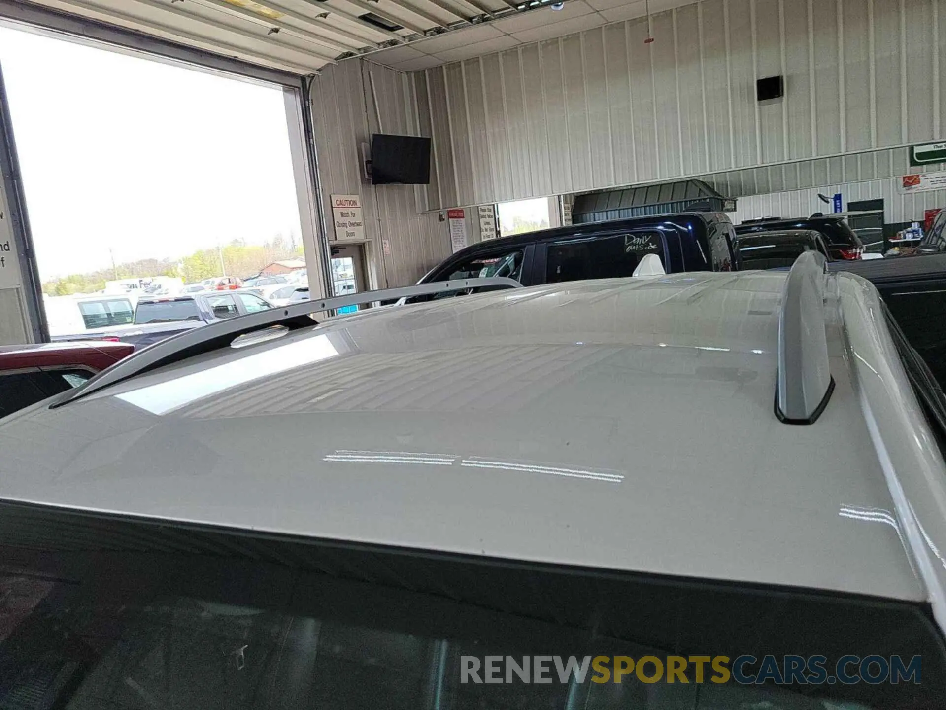 8 Photograph of a damaged car 3GKALVEVXNL231726 GMC TERRAIN 2022