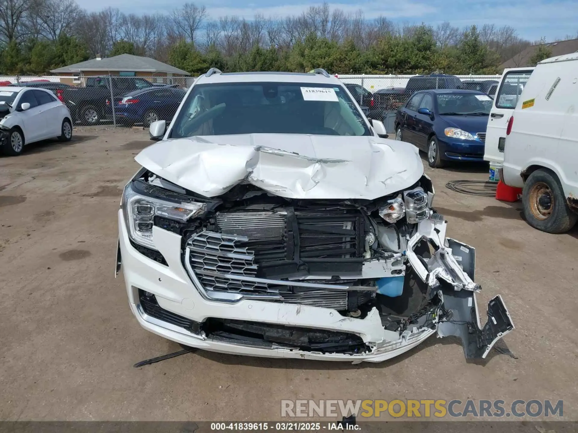 11 Photograph of a damaged car 3GKALXEV4NL192157 GMC TERRAIN 2022
