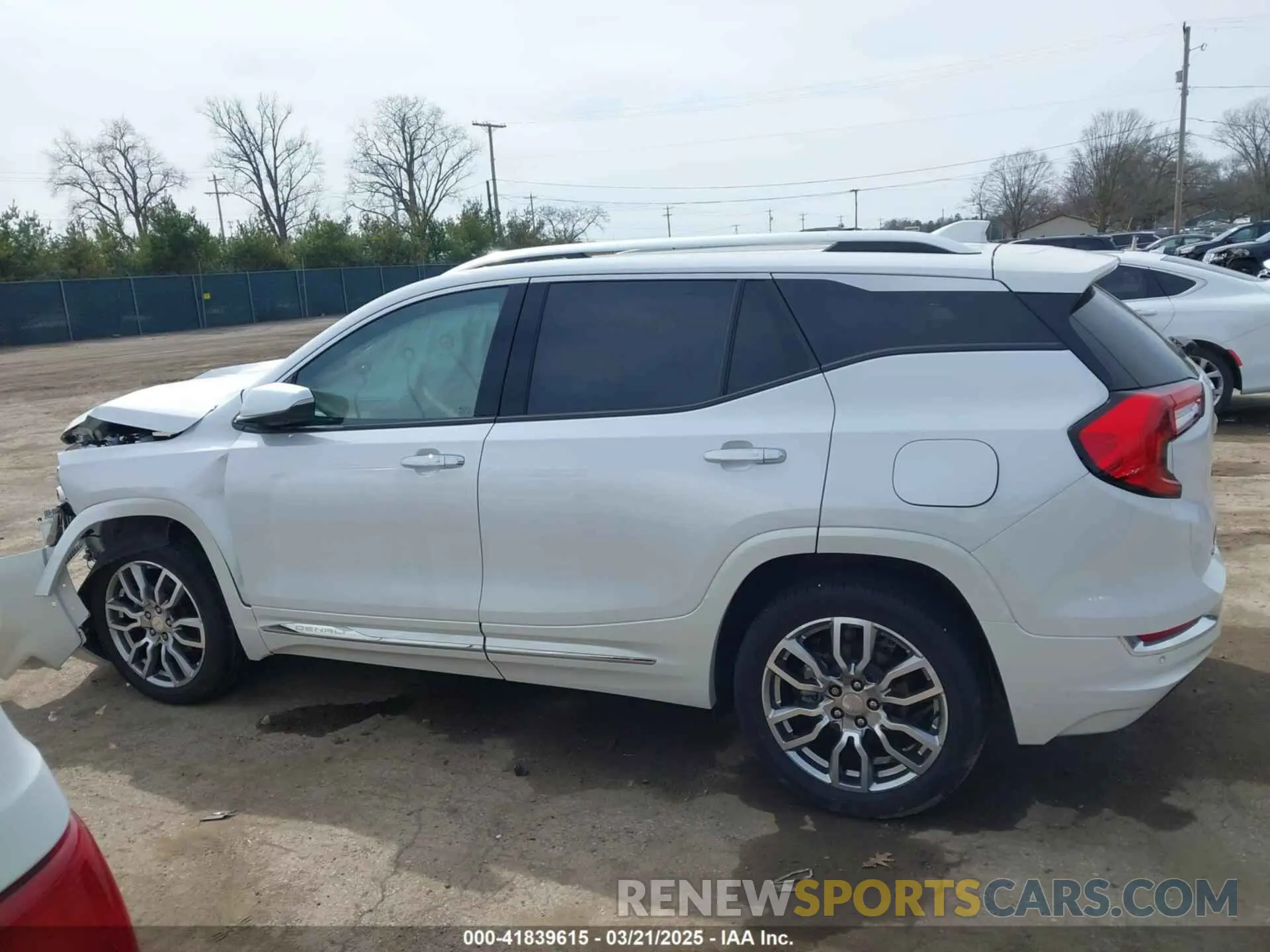 13 Photograph of a damaged car 3GKALXEV4NL192157 GMC TERRAIN 2022