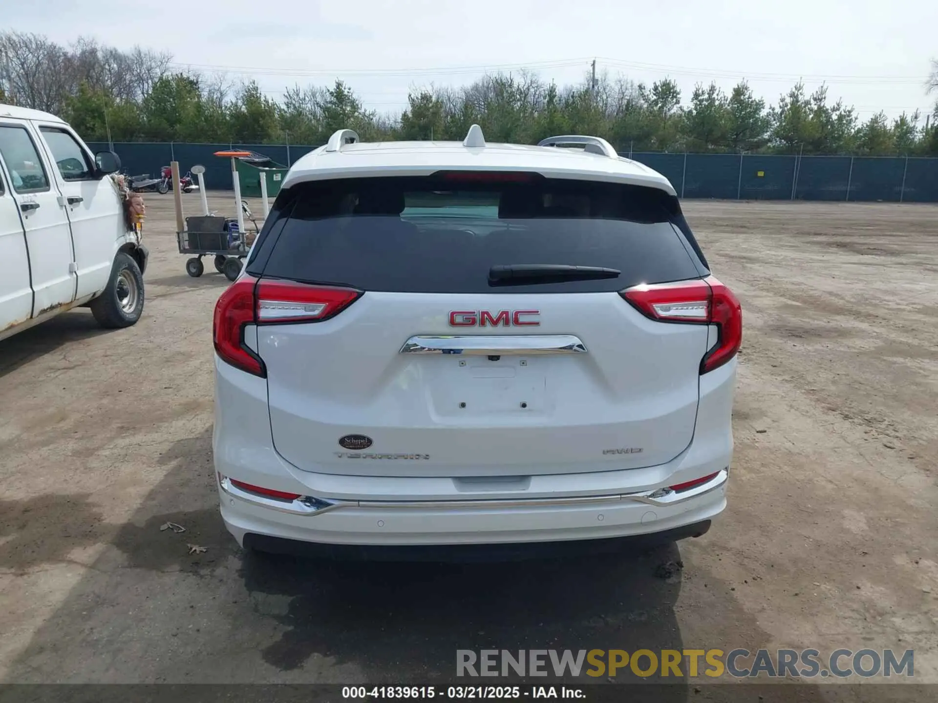 15 Photograph of a damaged car 3GKALXEV4NL192157 GMC TERRAIN 2022