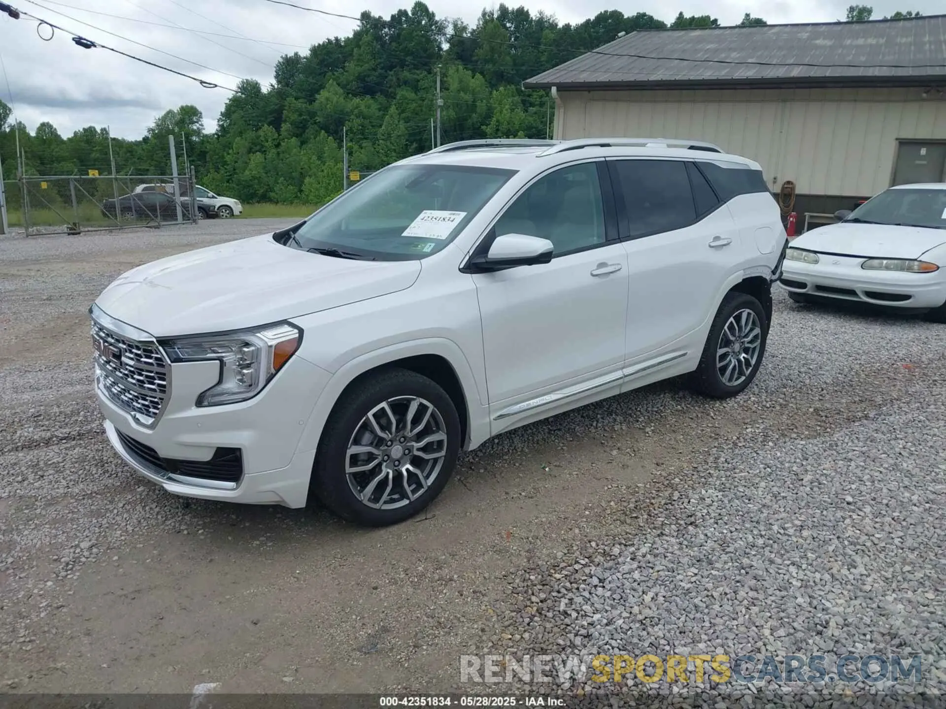 2 Photograph of a damaged car 3GKALXEV7NL295573 GMC TERRAIN 2022