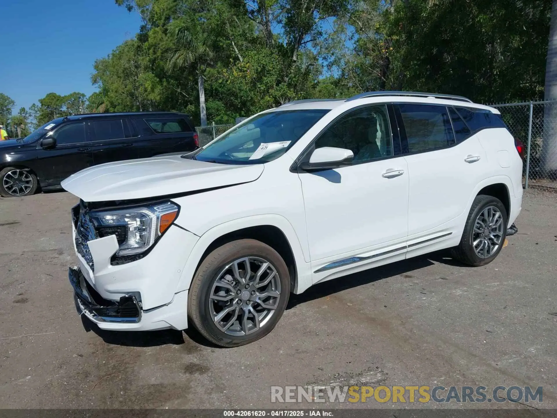 2 Photograph of a damaged car 3GKALXEV8NL286266 GMC TERRAIN 2022