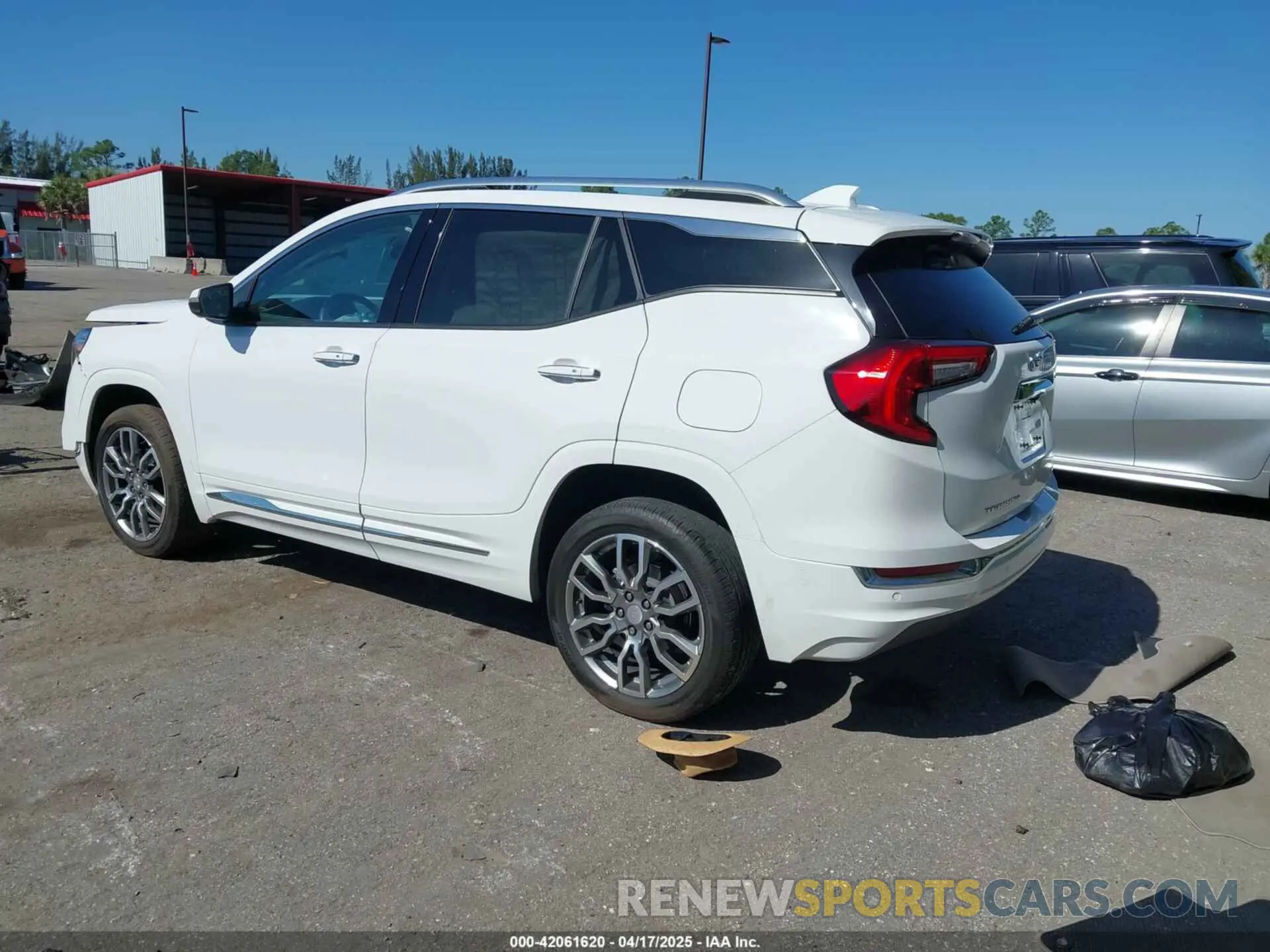 3 Photograph of a damaged car 3GKALXEV8NL286266 GMC TERRAIN 2022