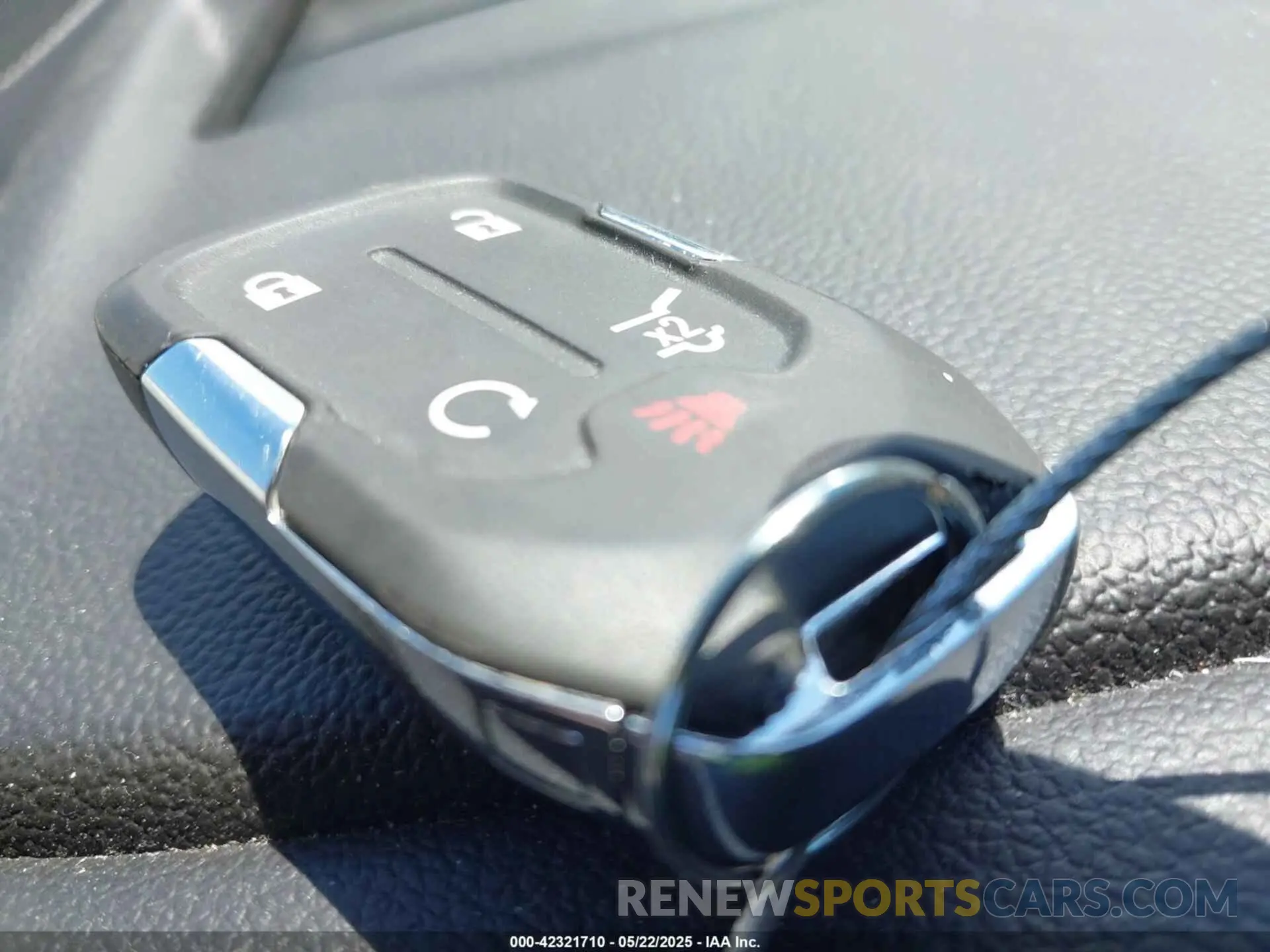 11 Photograph of a damaged car 3GKALXEV8NL311151 GMC TERRAIN 2022