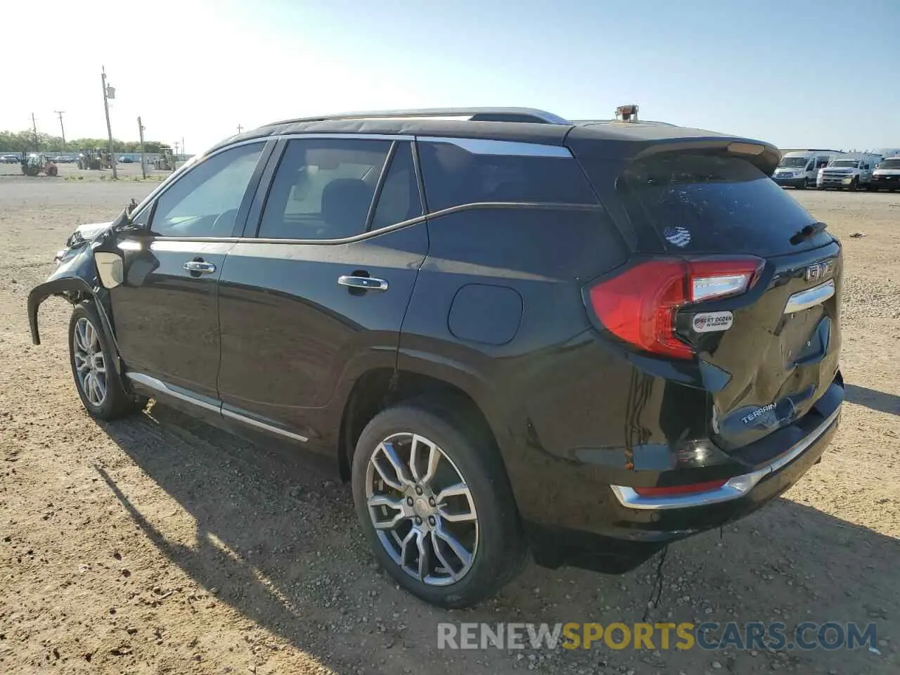 2 Photograph of a damaged car 3GKALXEV9NL246326 GMC TERRAIN 2022