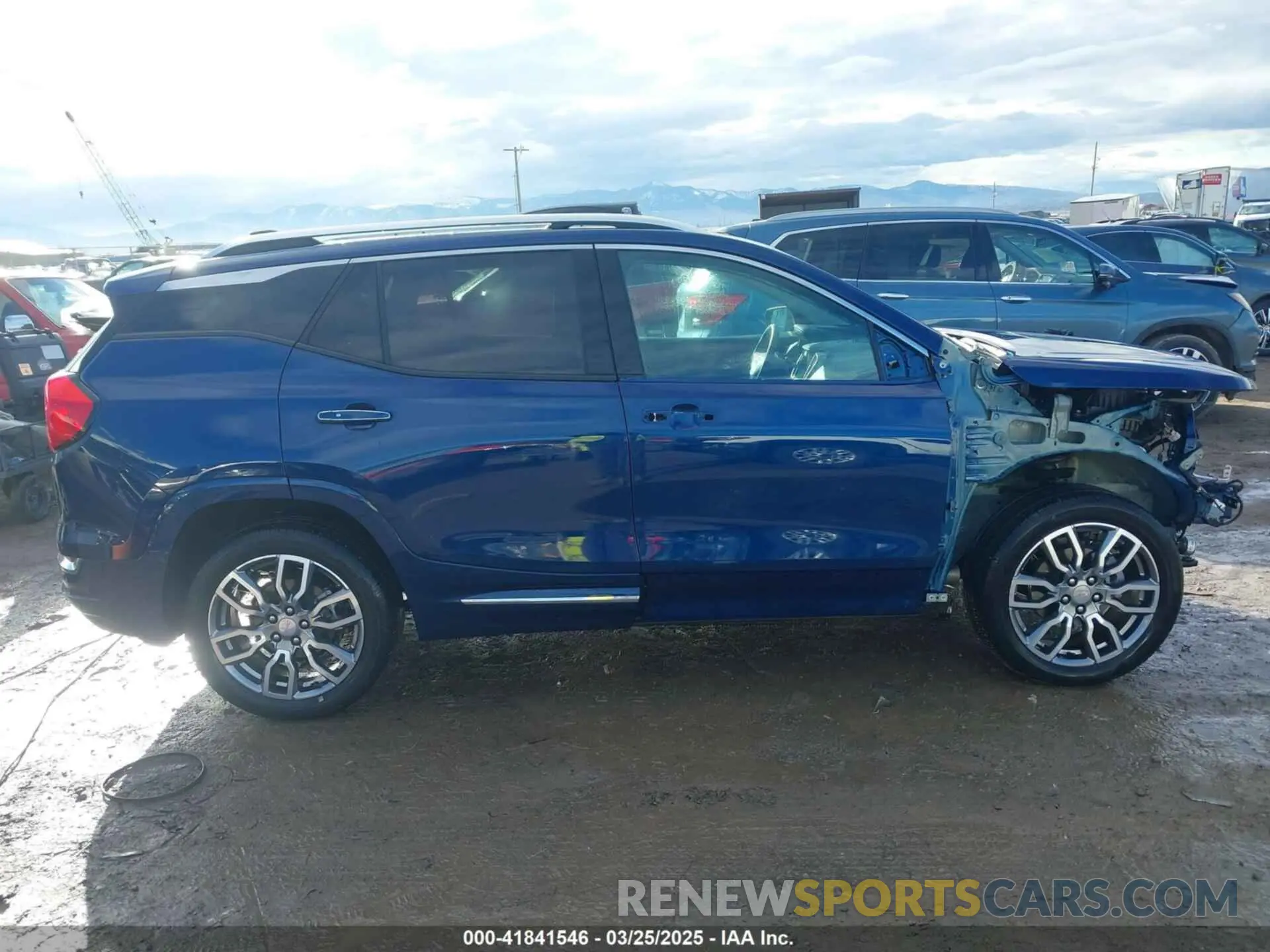 14 Photograph of a damaged car 3GKALXEV9NL285367 GMC TERRAIN 2022
