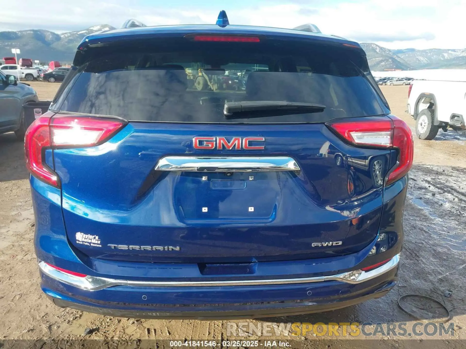 17 Photograph of a damaged car 3GKALXEV9NL285367 GMC TERRAIN 2022