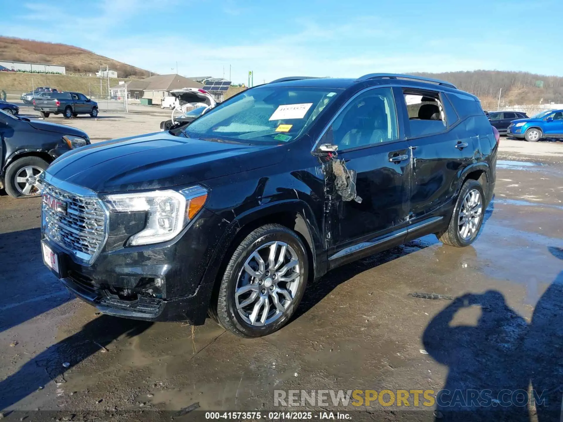 2 Photograph of a damaged car 3GKALXEVXNL300250 GMC TERRAIN 2022