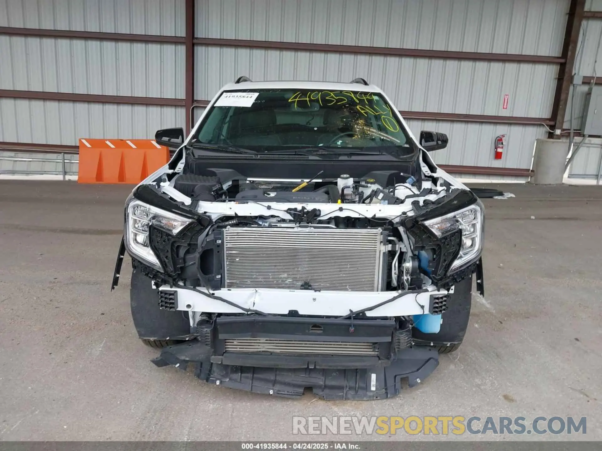 13 Photograph of a damaged car 3GKALYEV1NL275955 GMC TERRAIN 2022