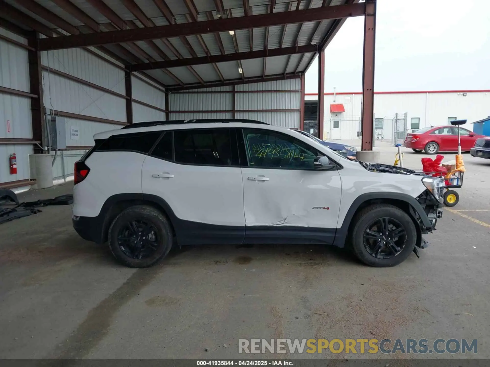 14 Photograph of a damaged car 3GKALYEV1NL275955 GMC TERRAIN 2022