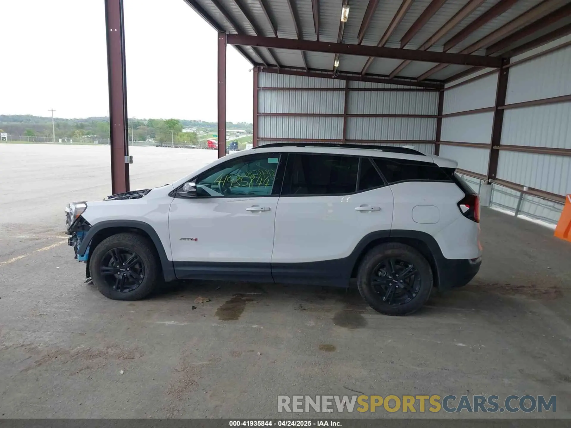 15 Photograph of a damaged car 3GKALYEV1NL275955 GMC TERRAIN 2022