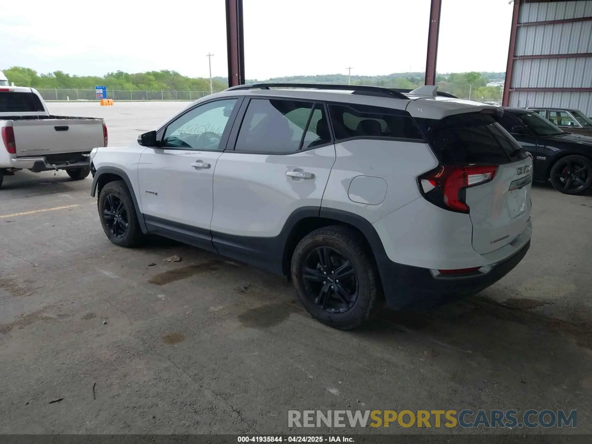 3 Photograph of a damaged car 3GKALYEV1NL275955 GMC TERRAIN 2022