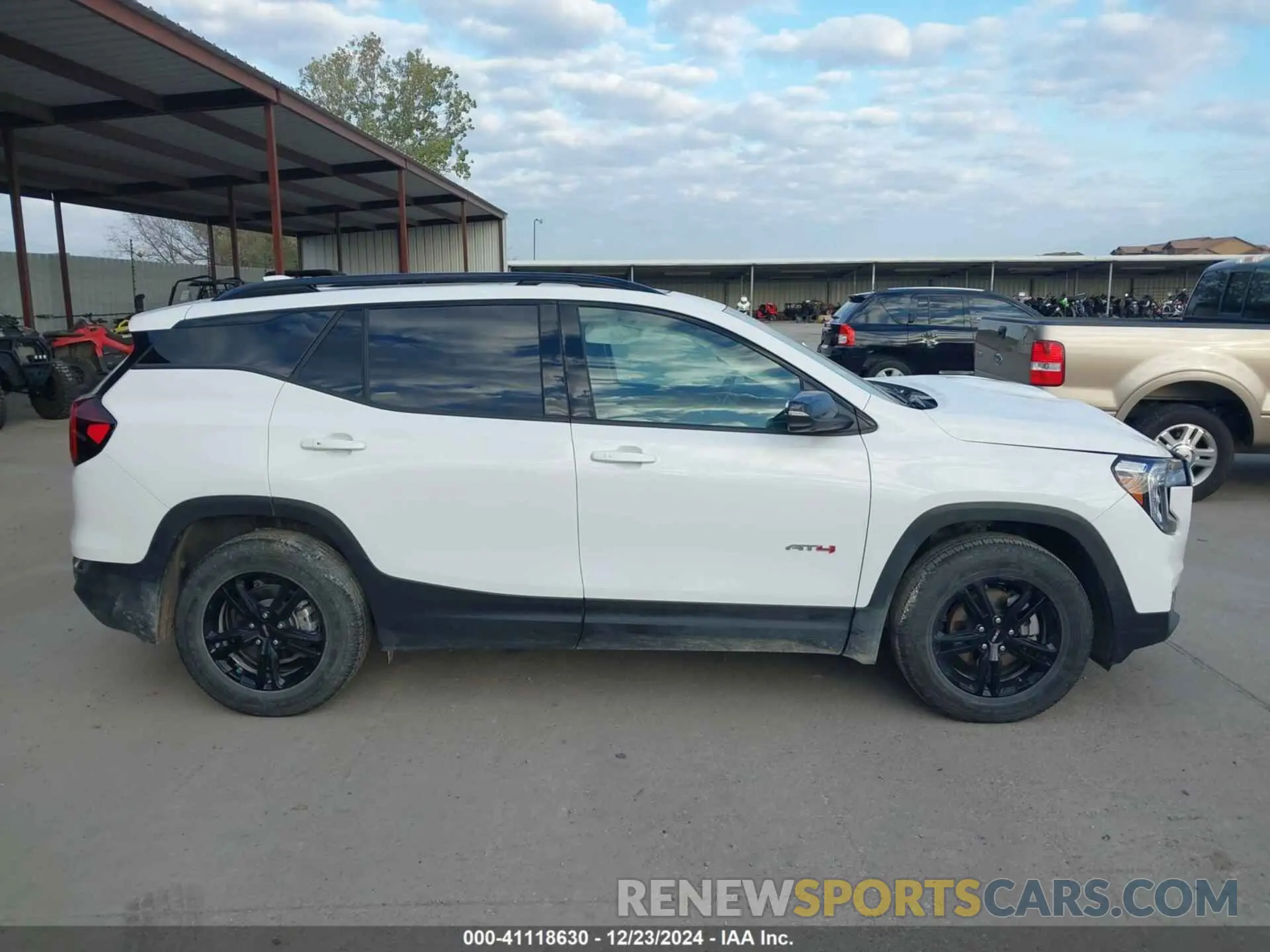 14 Photograph of a damaged car 3GKALYEV1NL296739 GMC TERRAIN 2022