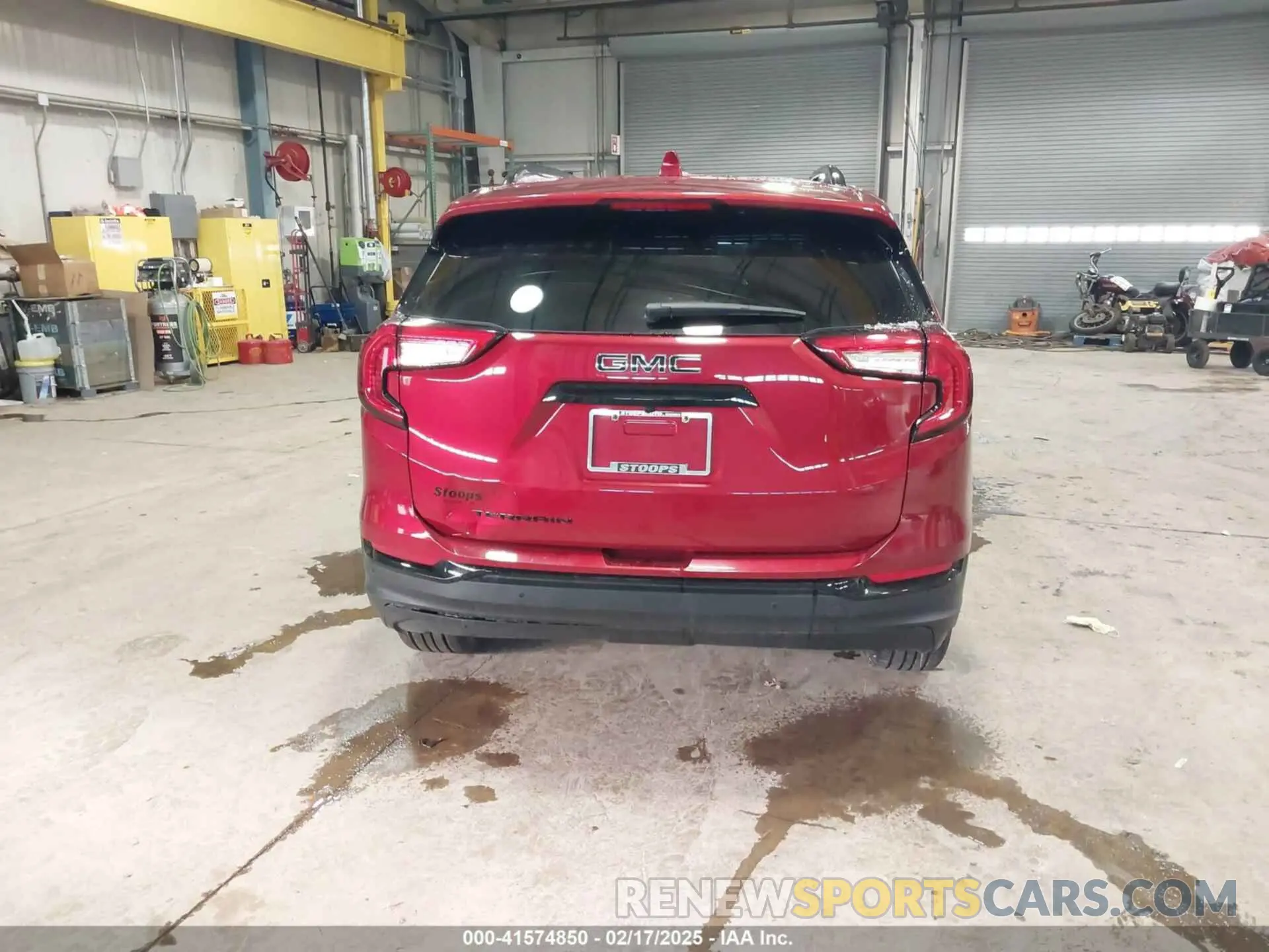 16 Photograph of a damaged car 3GKALMEG0PL205294 GMC TERRAIN 2023