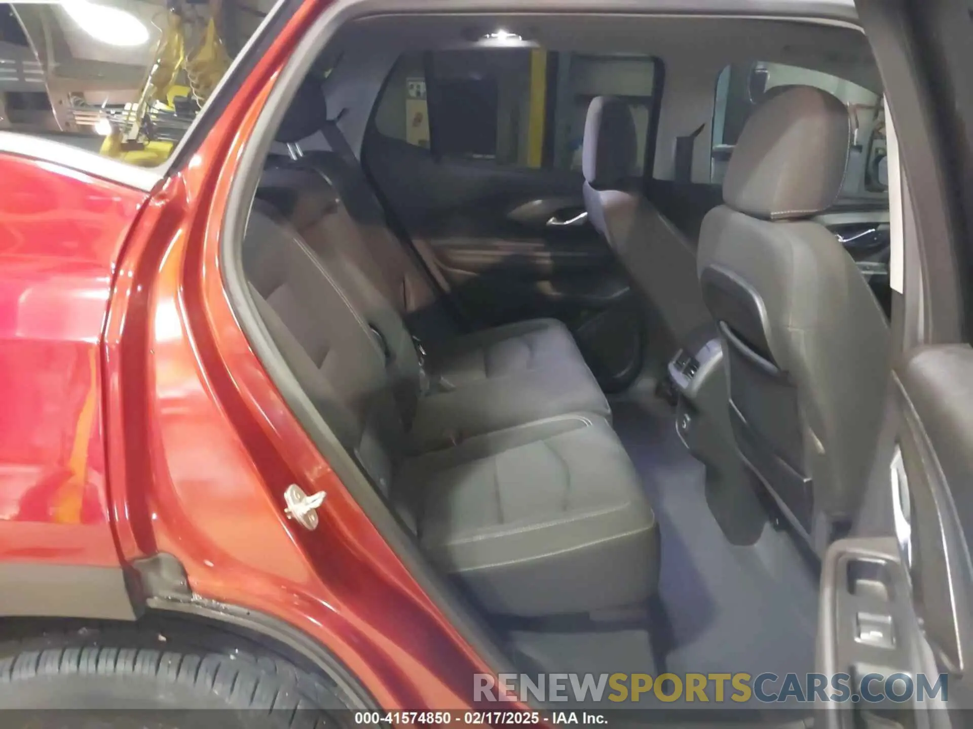 8 Photograph of a damaged car 3GKALMEG0PL205294 GMC TERRAIN 2023