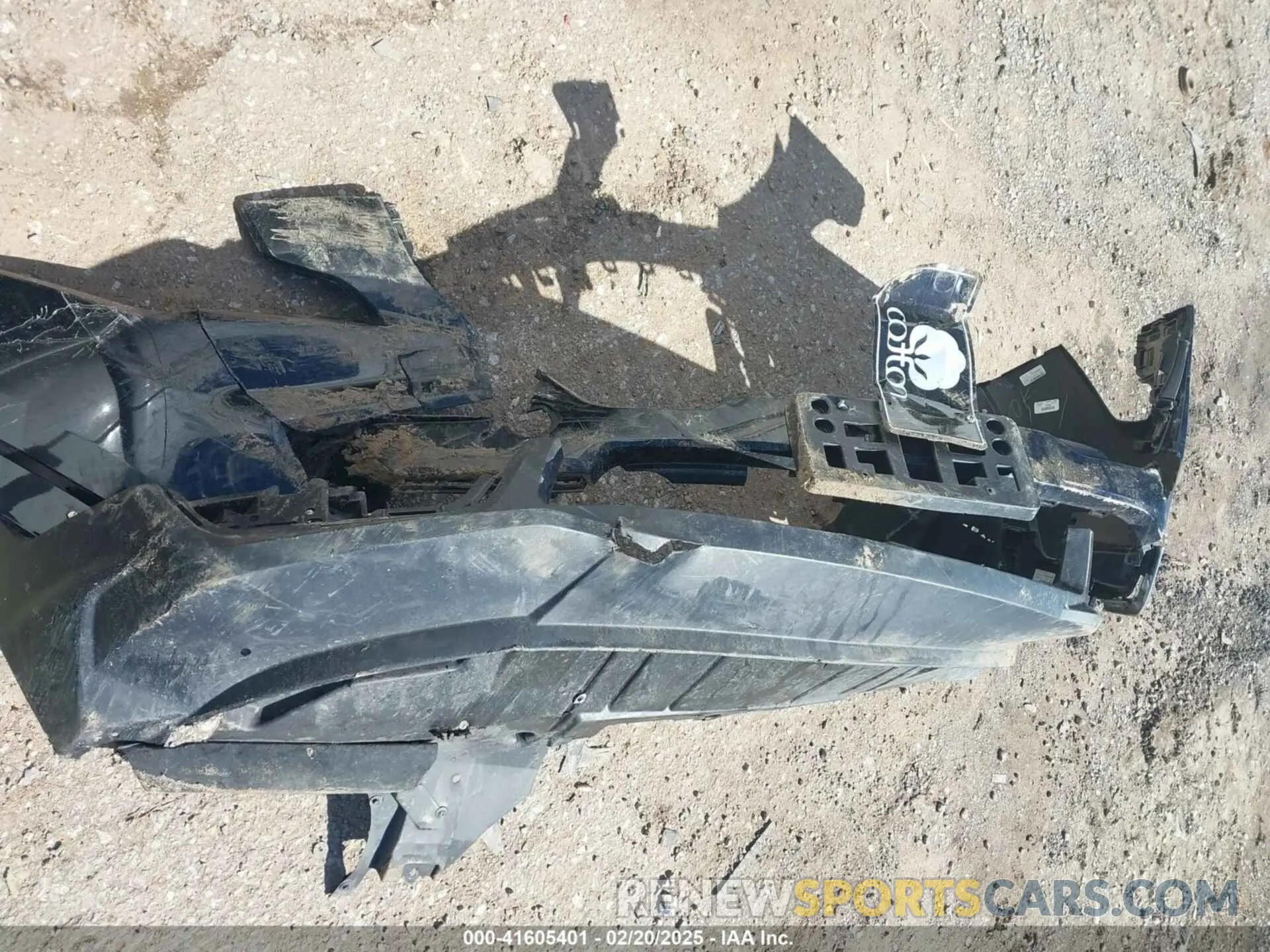 11 Photograph of a damaged car 3GKALMEG0PL255094 GMC TERRAIN 2023