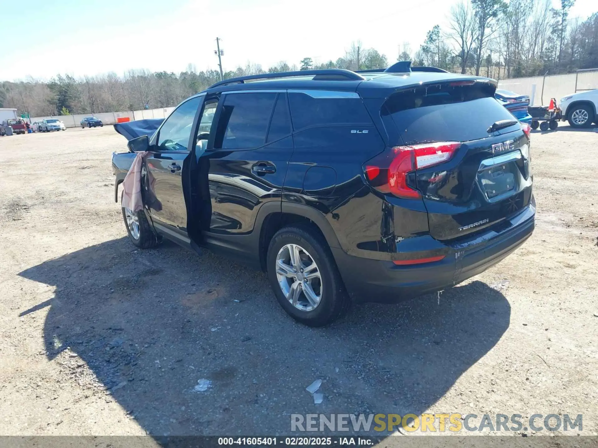 3 Photograph of a damaged car 3GKALMEG0PL255094 GMC TERRAIN 2023