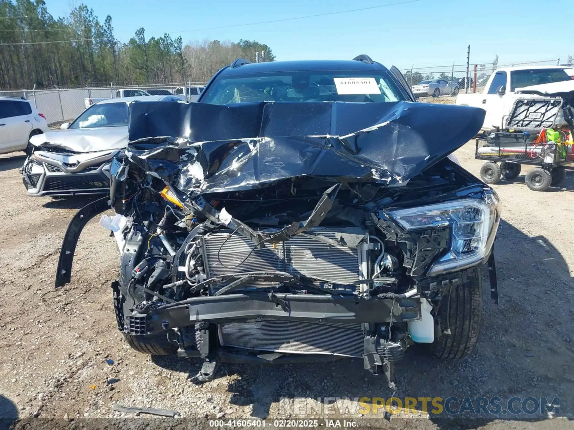 6 Photograph of a damaged car 3GKALMEG0PL255094 GMC TERRAIN 2023