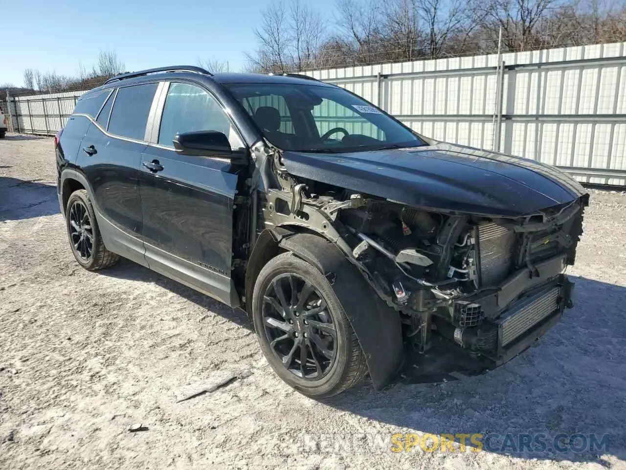 4 Photograph of a damaged car 3GKALMEG1PL163637 GMC TERRAIN 2023
