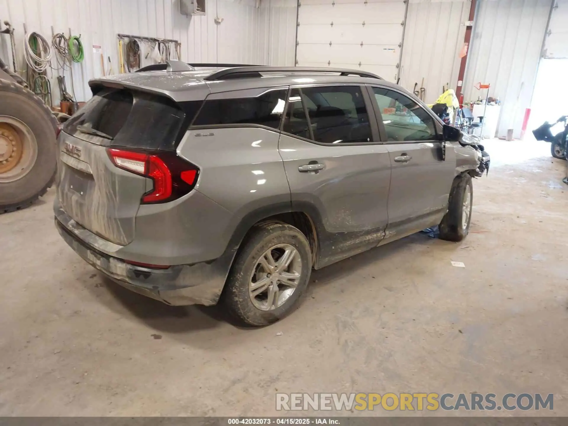 4 Photograph of a damaged car 3GKALMEG2PL128721 GMC TERRAIN 2023