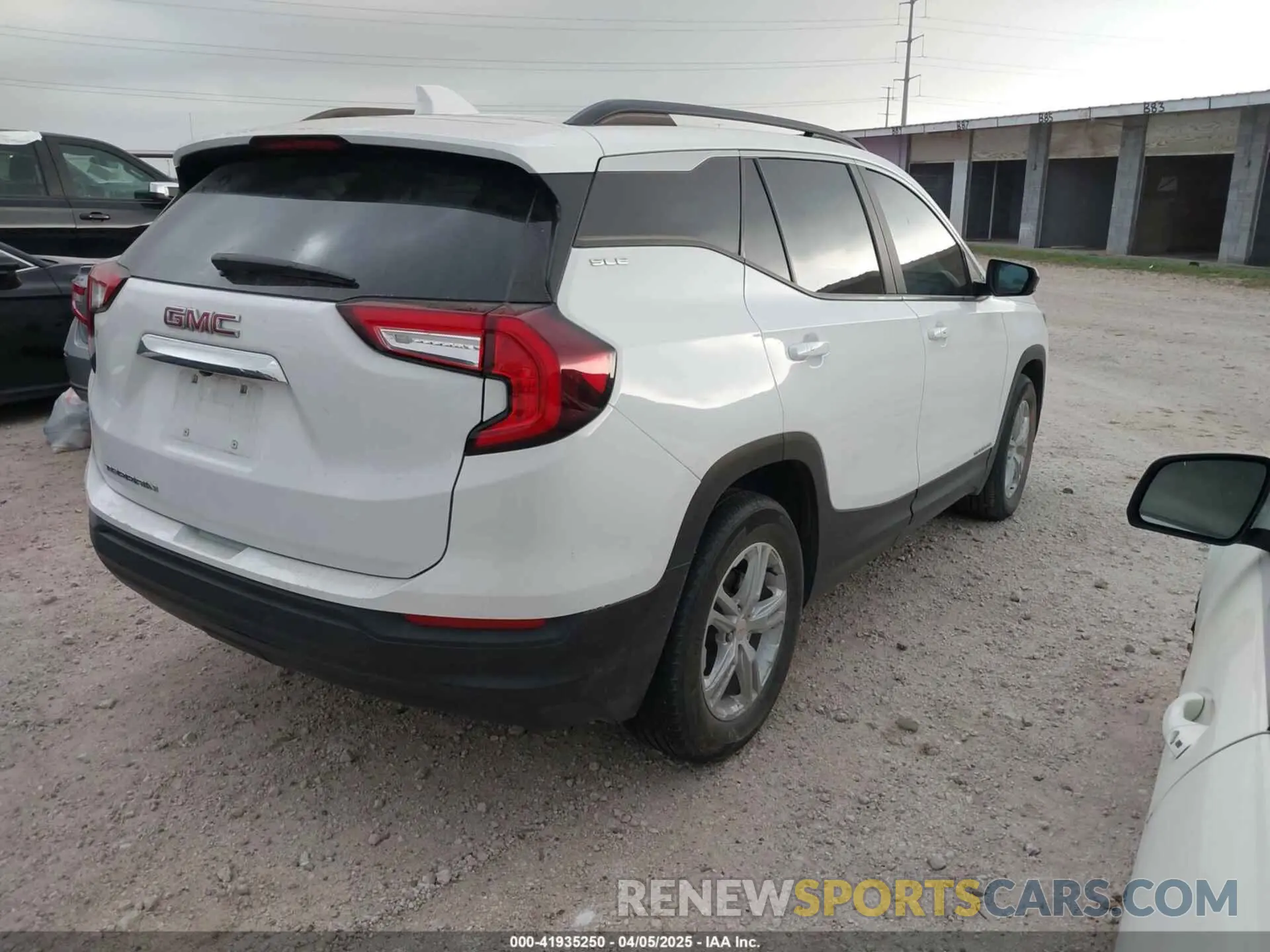4 Photograph of a damaged car 3GKALMEG2PL145485 GMC TERRAIN 2023