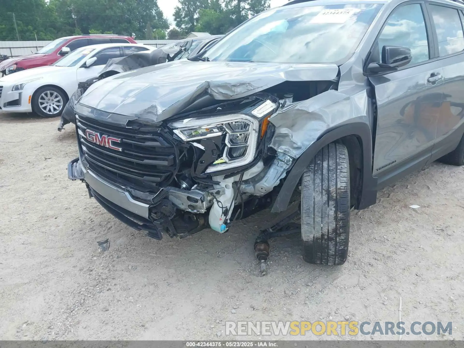 6 Photograph of a damaged car 3GKALMEG3PL156883 GMC TERRAIN 2023