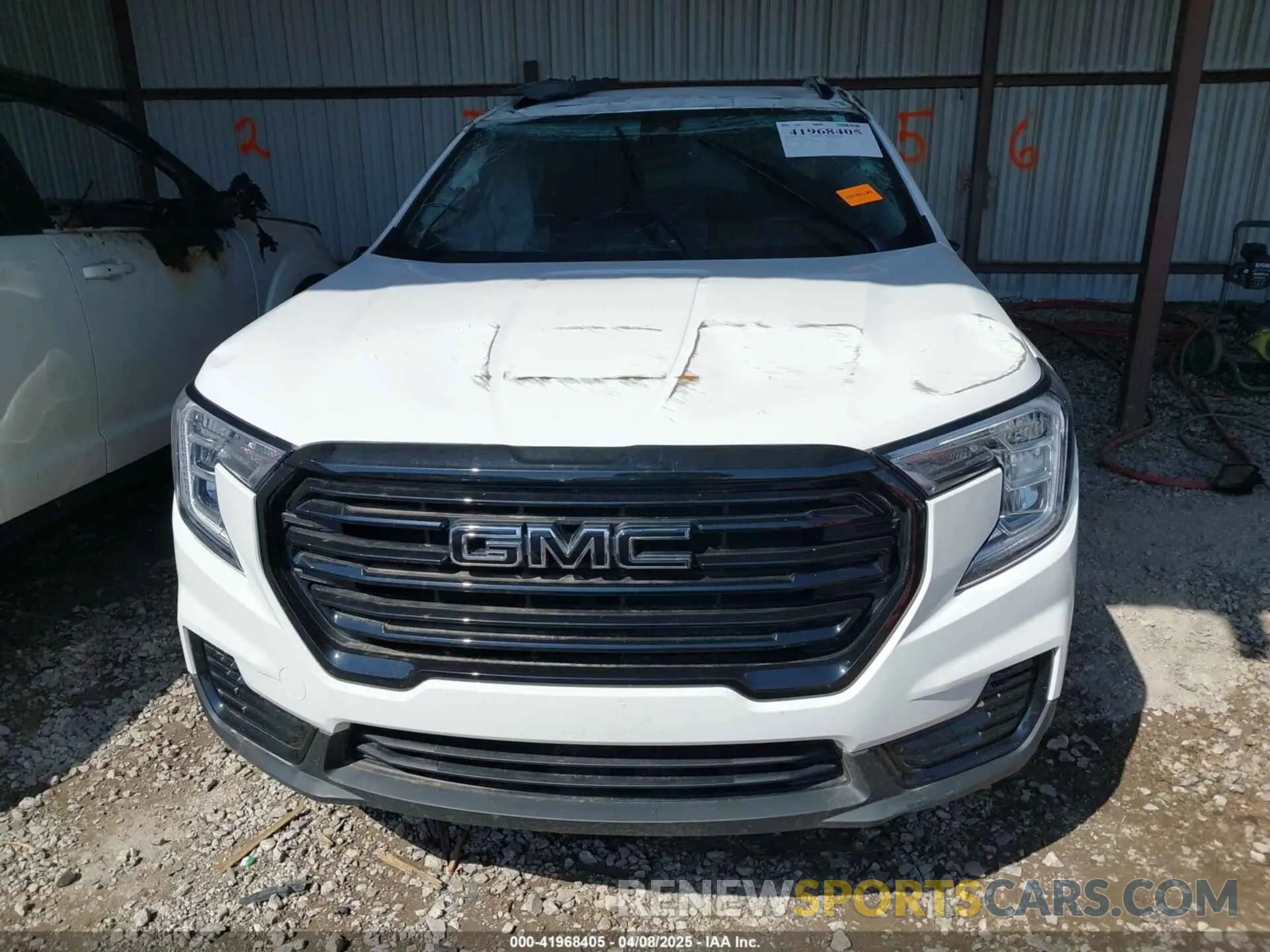 13 Photograph of a damaged car 3GKALMEG3PL171805 GMC TERRAIN 2023
