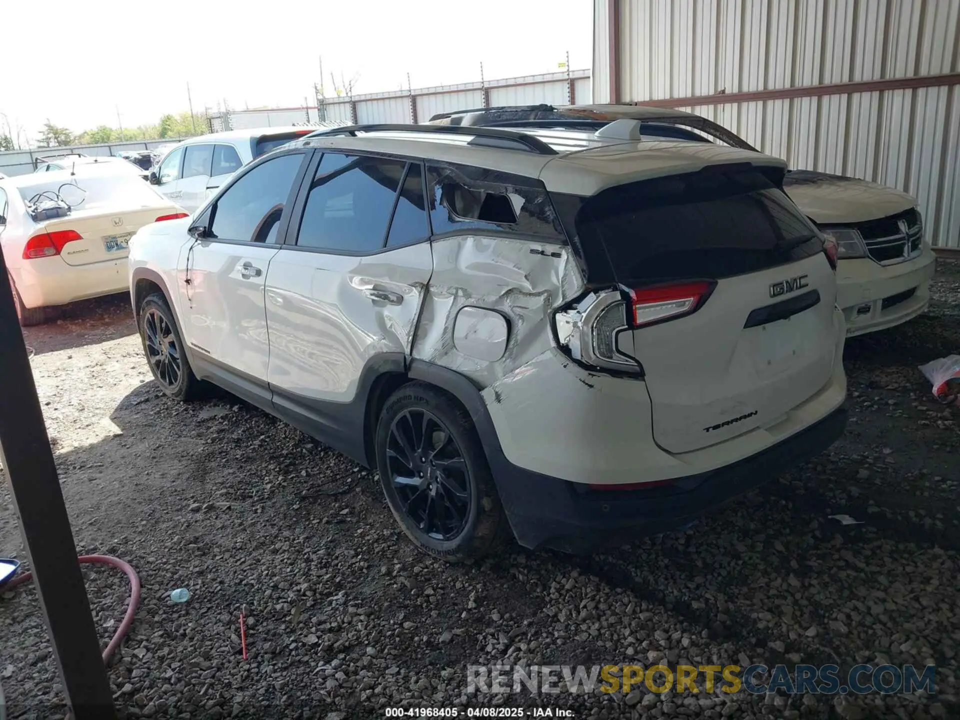 3 Photograph of a damaged car 3GKALMEG3PL171805 GMC TERRAIN 2023