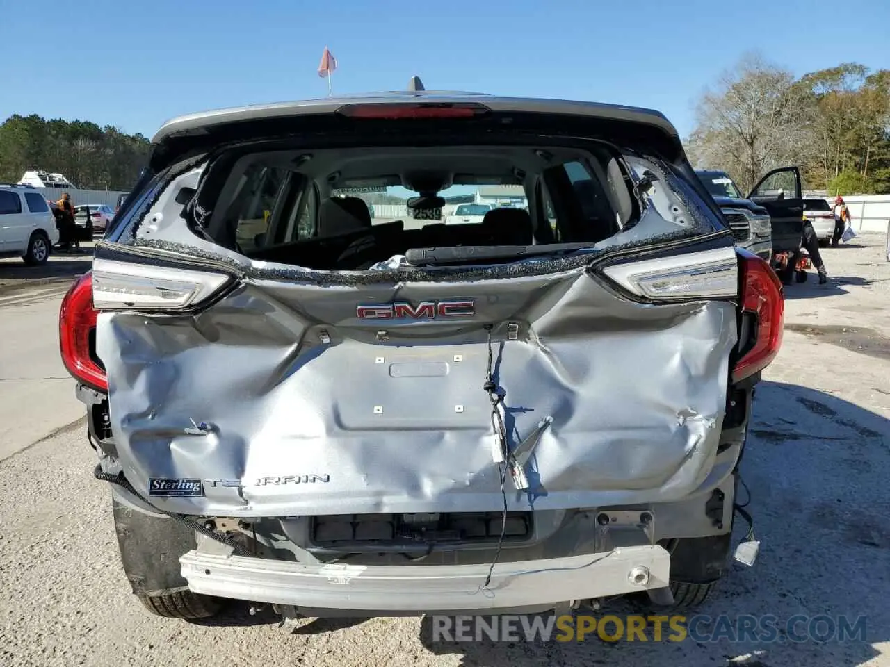 6 Photograph of a damaged car 3GKALMEG3PL264033 GMC TERRAIN 2023