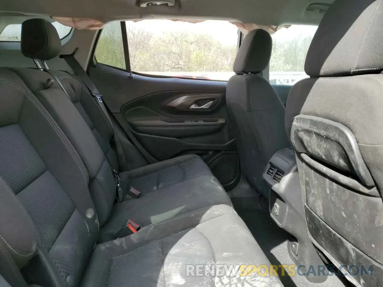 10 Photograph of a damaged car 3GKALMEG3PL268048 GMC TERRAIN 2023