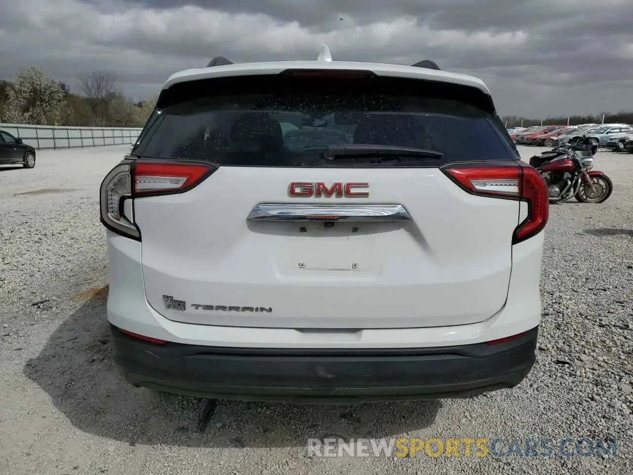 6 Photograph of a damaged car 3GKALMEG3PL268048 GMC TERRAIN 2023