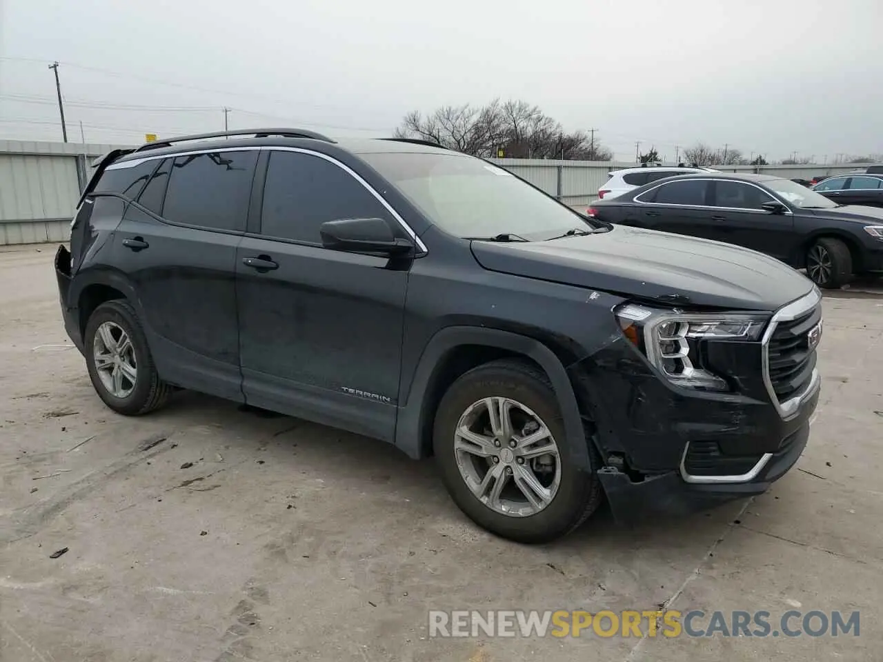4 Photograph of a damaged car 3GKALMEG6PL176545 GMC TERRAIN 2023