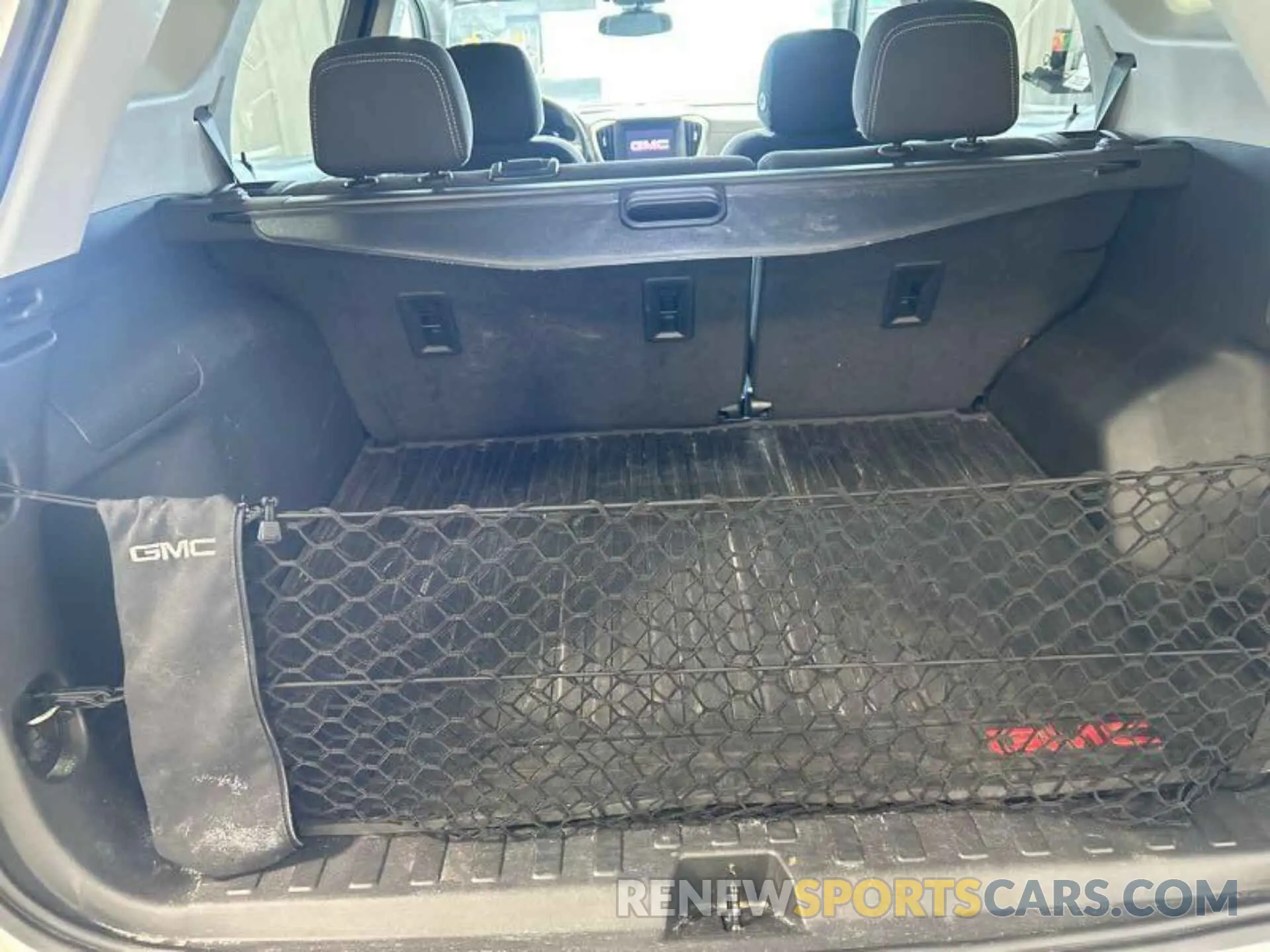 1 Photograph of a damaged car 3GKALMEG6PL220009 GMC TERRAIN 2023