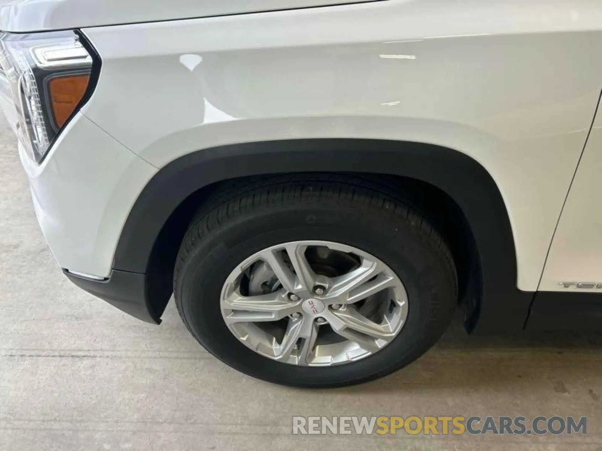 7 Photograph of a damaged car 3GKALMEG6PL220009 GMC TERRAIN 2023