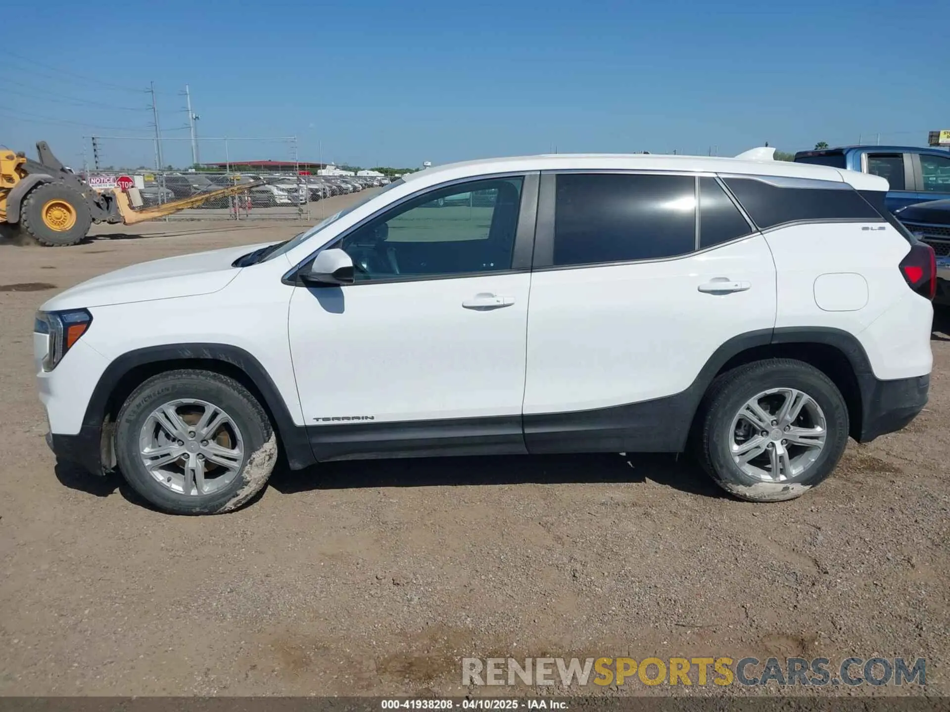 14 Photograph of a damaged car 3GKALMEG7PL185822 GMC TERRAIN 2023