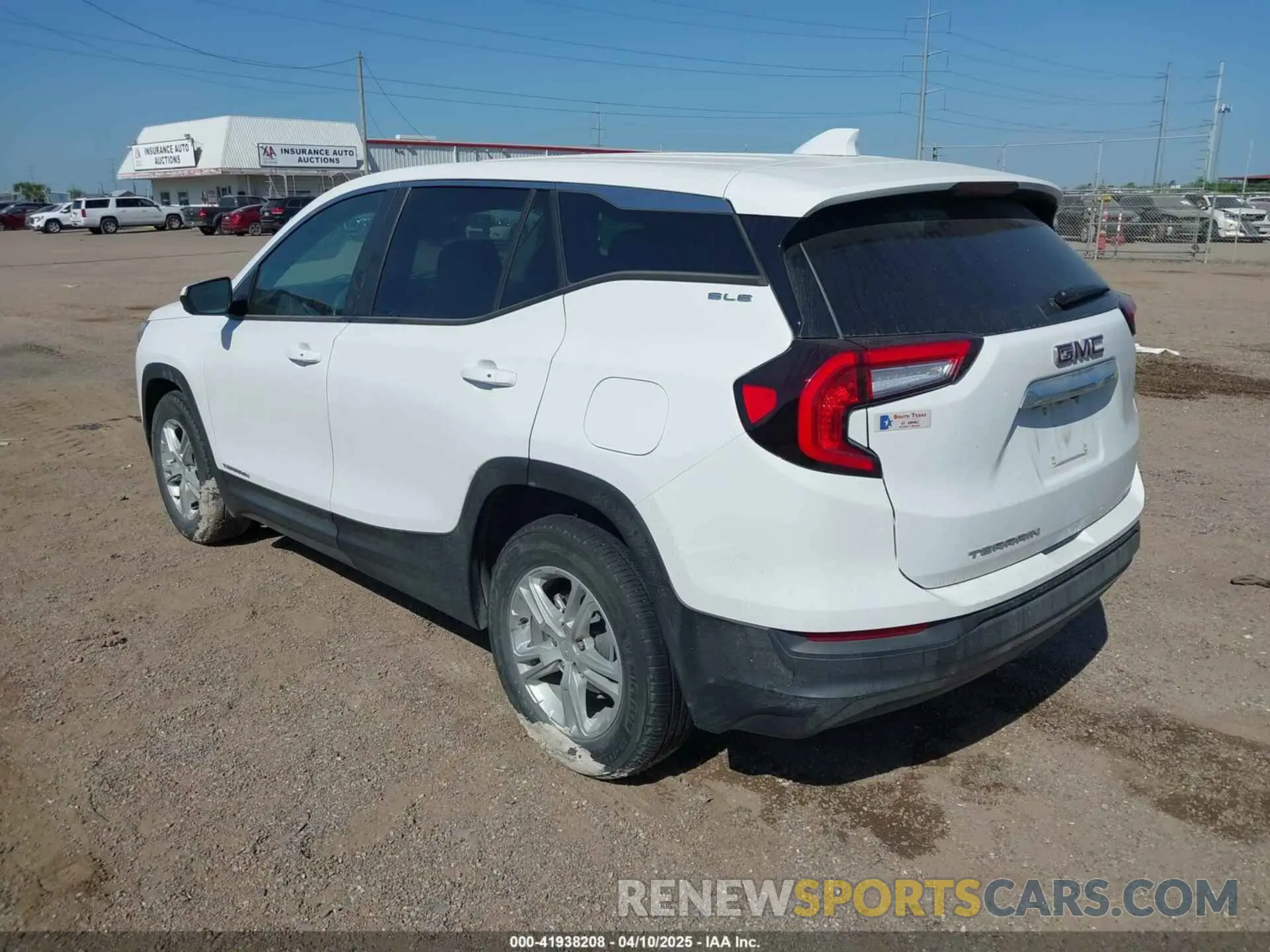3 Photograph of a damaged car 3GKALMEG7PL185822 GMC TERRAIN 2023