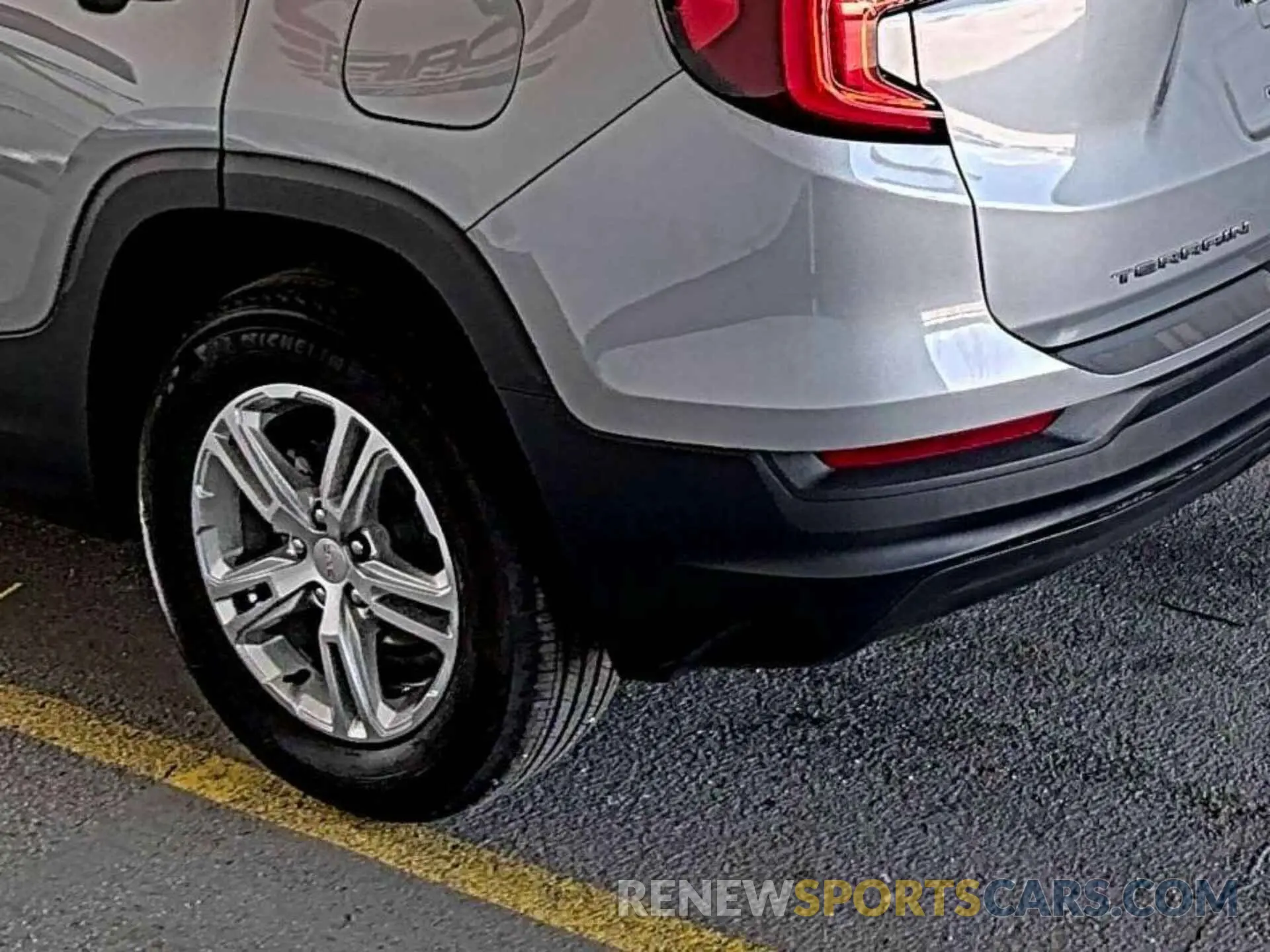 27 Photograph of a damaged car 3GKALMEG8PL106111 GMC TERRAIN 2023