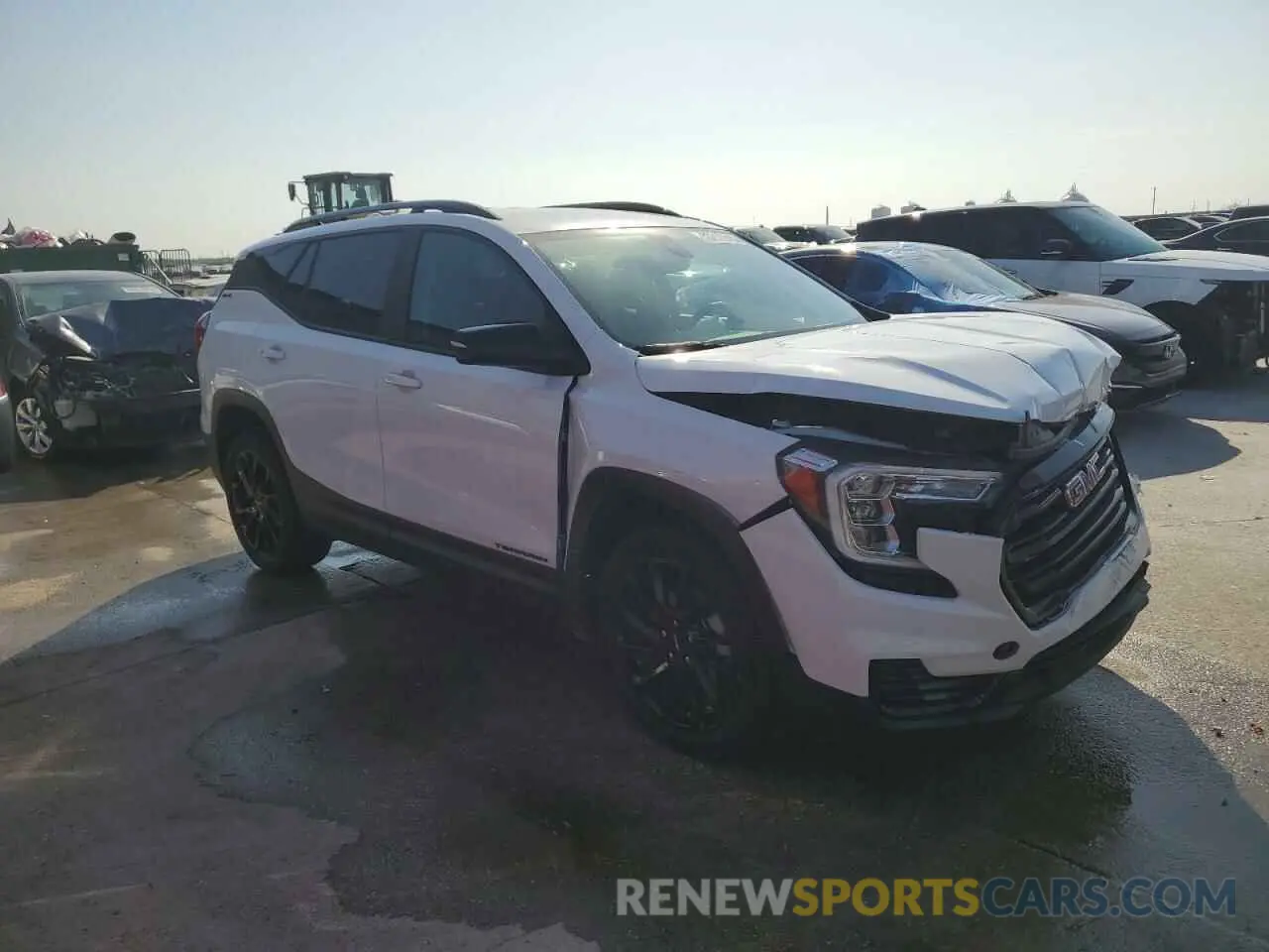 4 Photograph of a damaged car 3GKALMEG8PL197297 GMC TERRAIN 2023